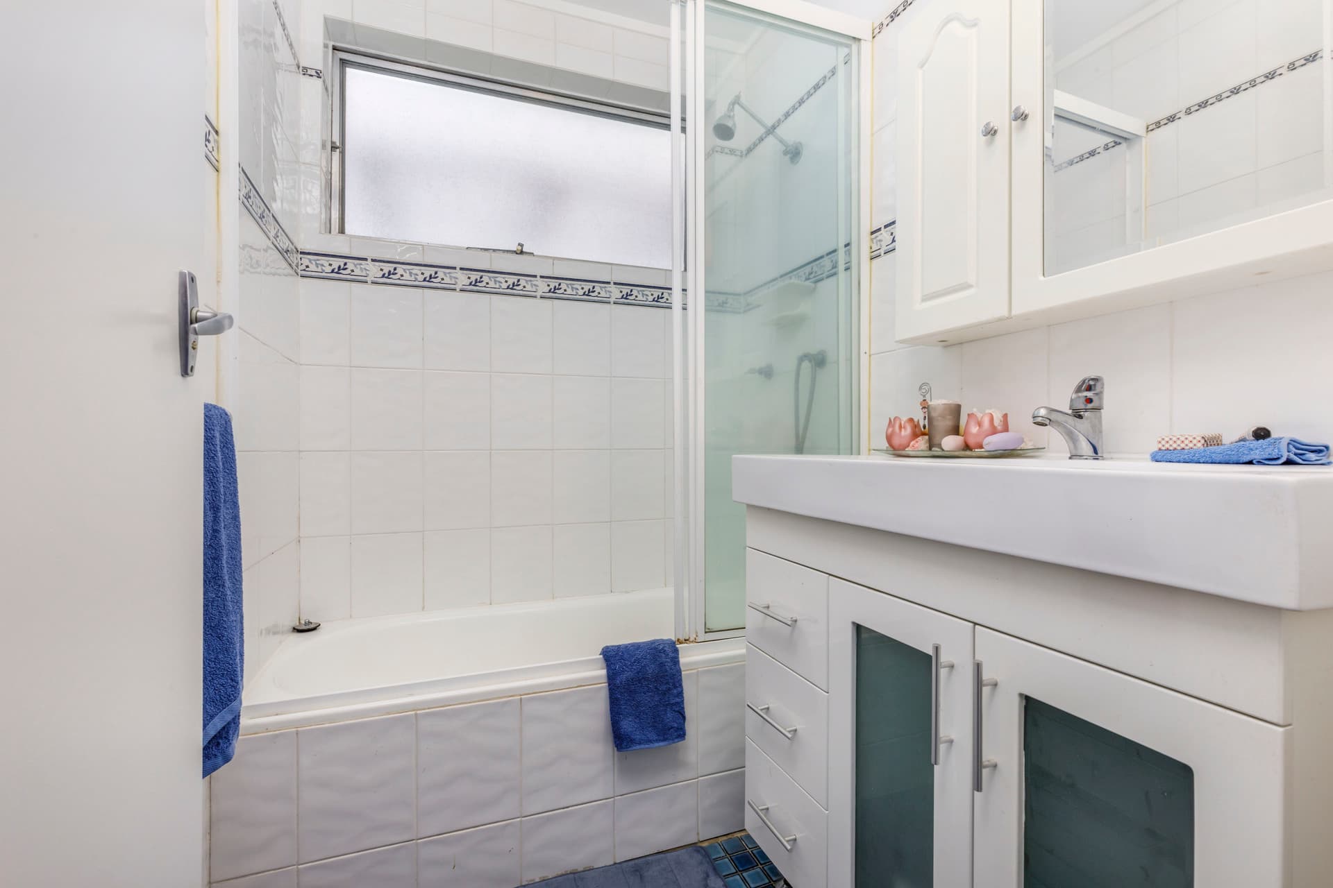 27 Gollan Street, Evatt ACT 2617, Evatt - Thumbnail 2