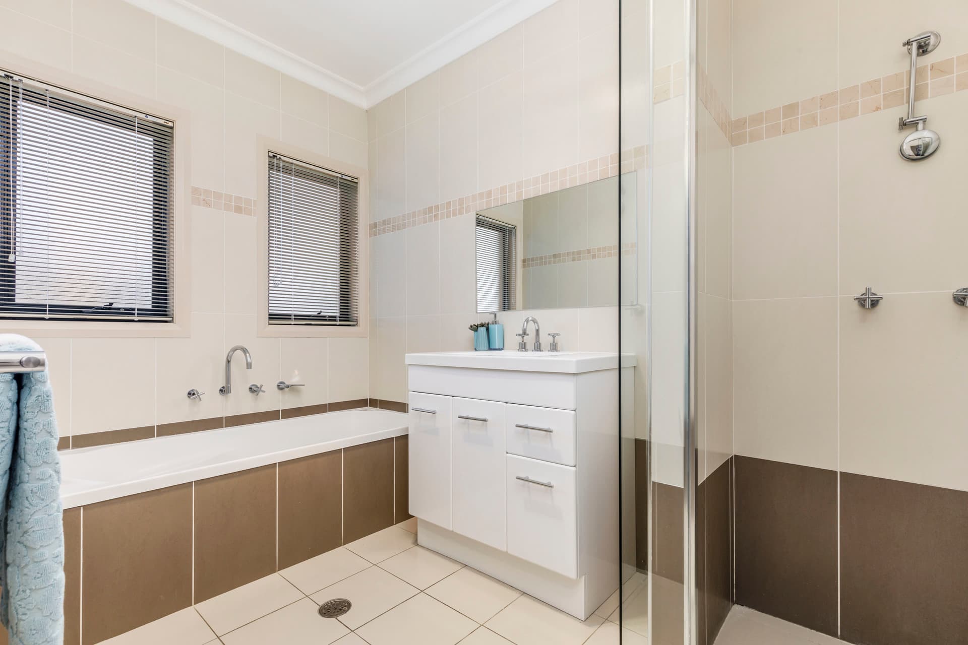 10 Swain Street, Gungahlin ACT 2912, Gungahlin - Thumbnail 4