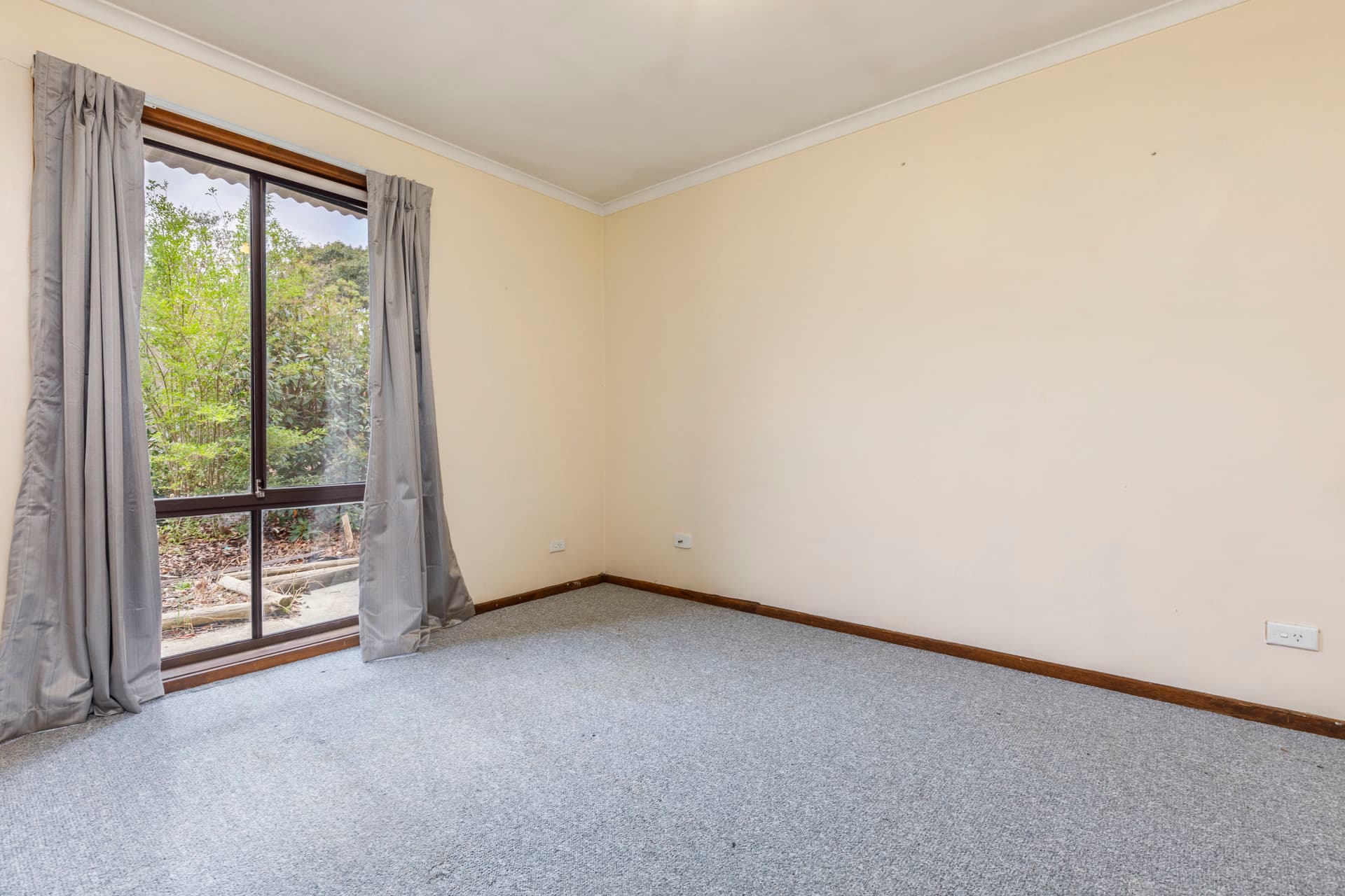 15 Jasper Close, Isabella Plains ACT 2905, Isabella Plains - Image 1