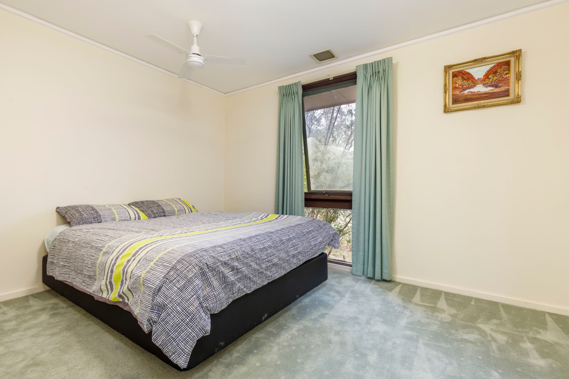12 Hellyer Street, Holder ACT 2611, Holder - Thumbnail 2