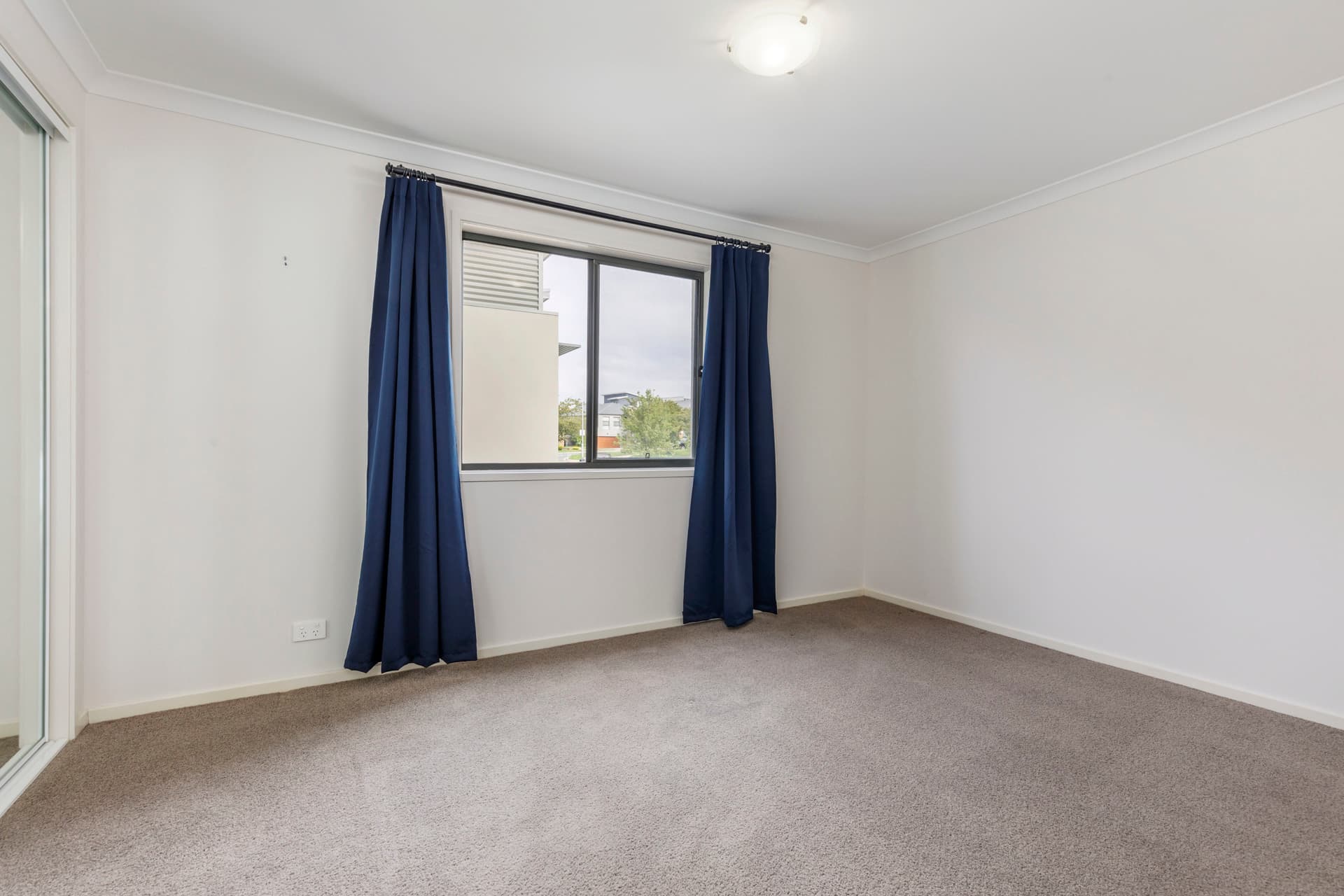 1/293 Flemington Road, Franklin ACT 2913, Franklin - Thumbnail 2