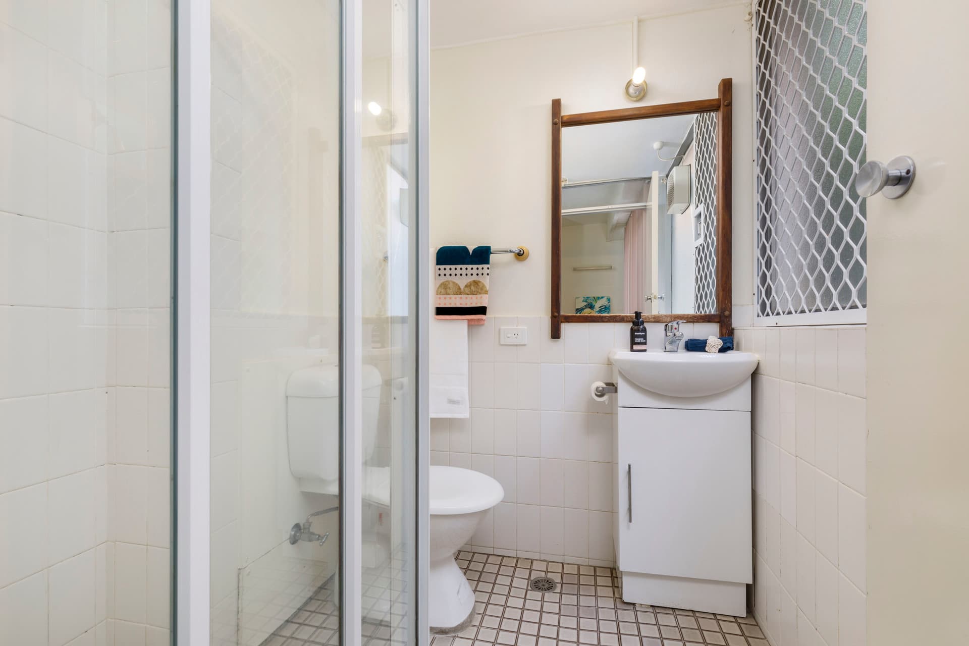 9/47 McMillan Crescent, Griffith ACT 2603, Griffith - Thumbnail 2