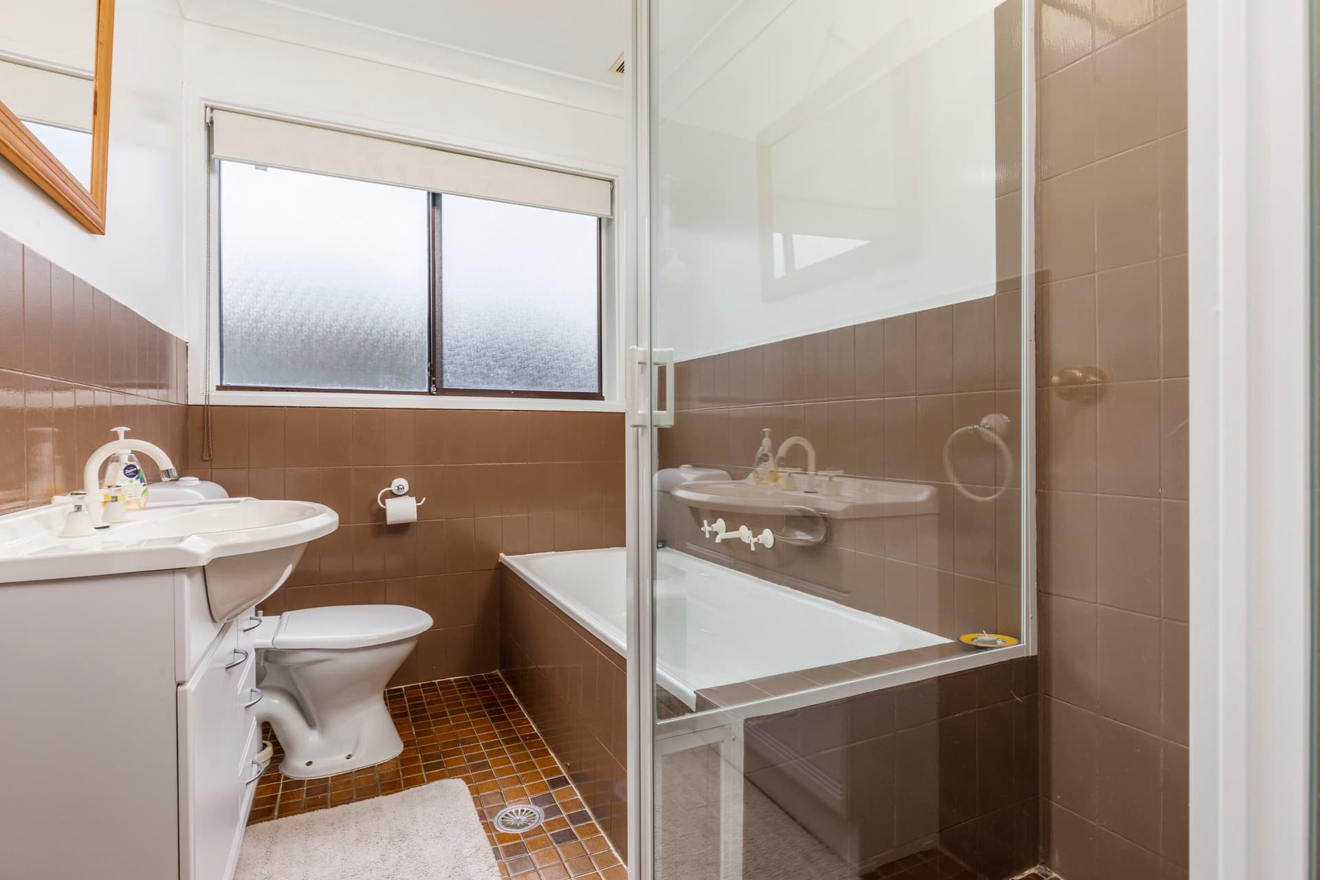 9 Riordan Street, Fadden ACT 2904, Fadden - Thumbnail 2