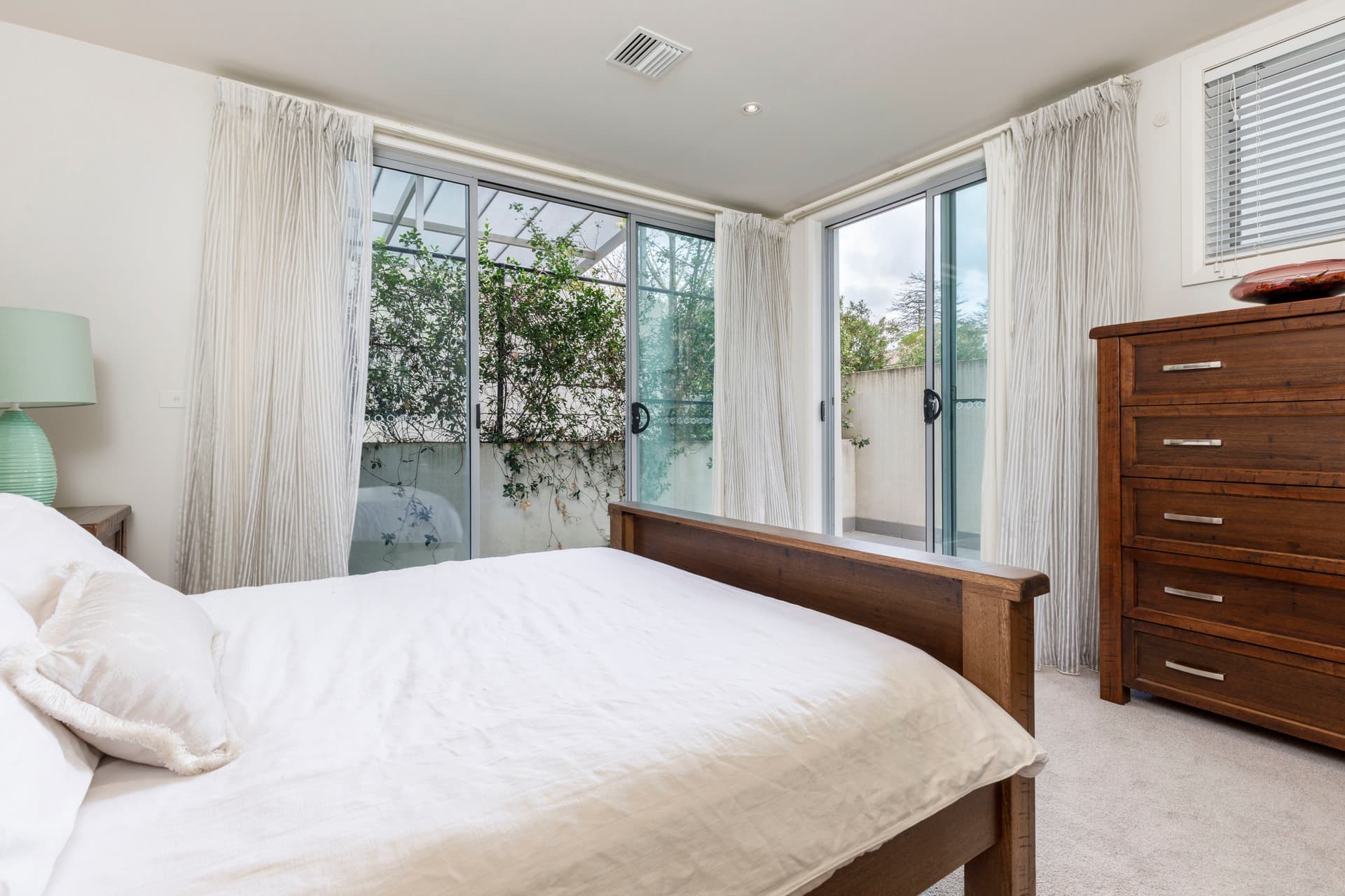1/28 Canberra Avenue, Forrest ACT 2603, Forrest - Thumbnail 2
