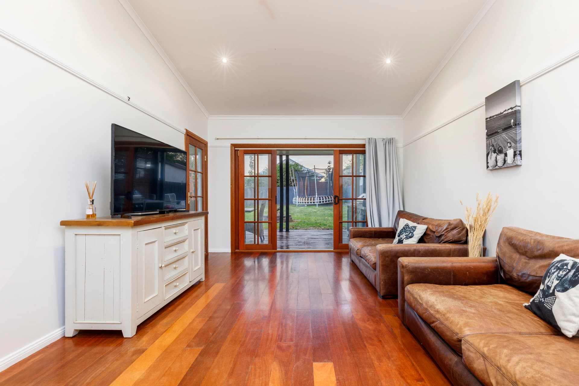 33 Alice Street, Queanbeyan NSW 2620, Queanbeyan - Thumbnail 2
