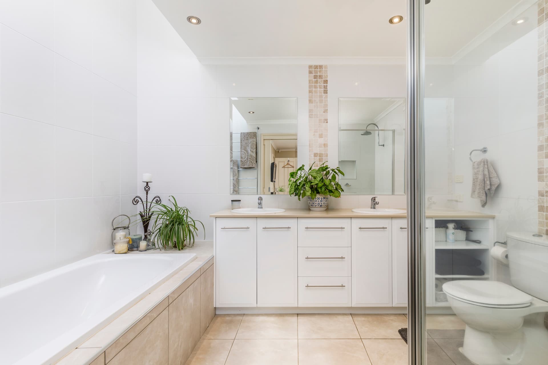 38 Shumack Street, Weetangera ACT 2614, Weetangera - Thumbnail 2