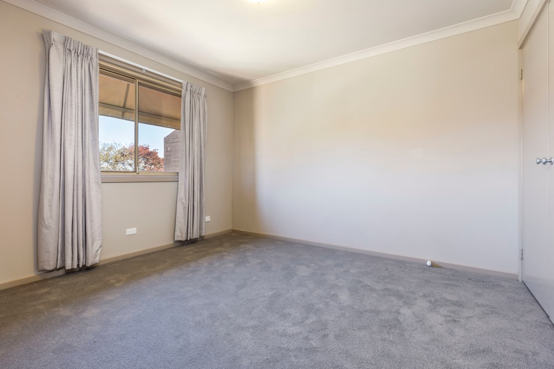 2/27 Henderson Road, Queanbeyan NSW 2620, Queanbeyan - Image 1