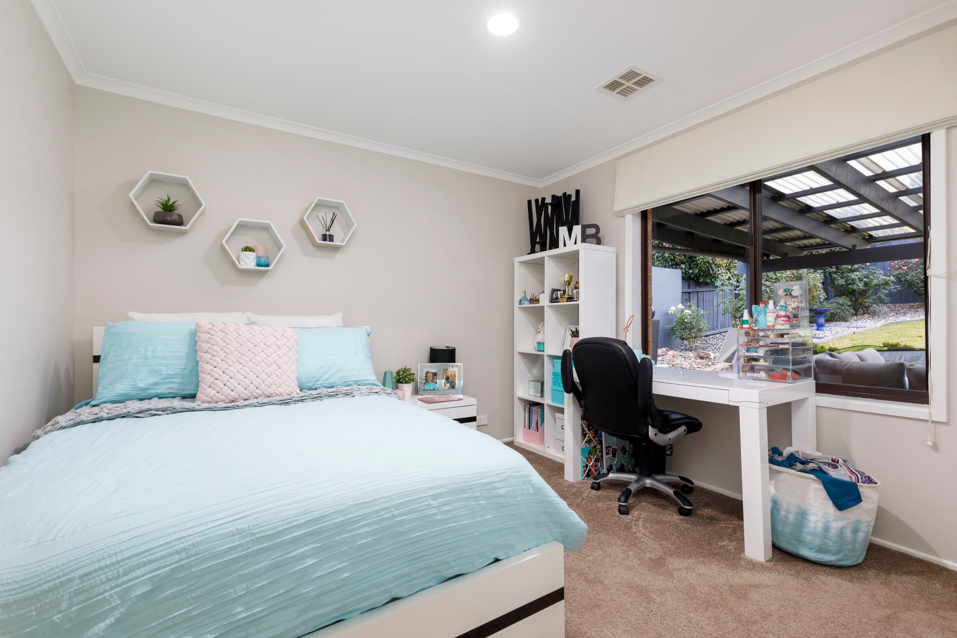 33 Partridge Street, Fadden ACT 2904, Fadden - Thumbnail 3