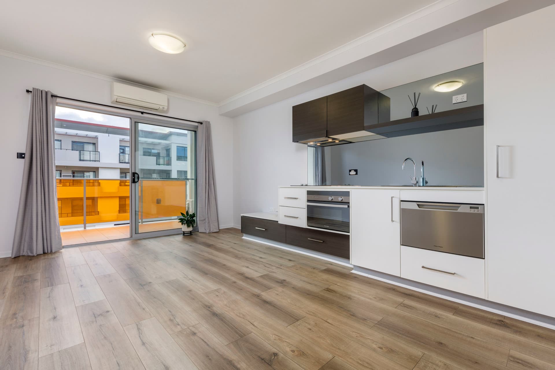 13/56 Cowlishaw Street, Greenway ACT 2900, Greenway - Thumbnail 5