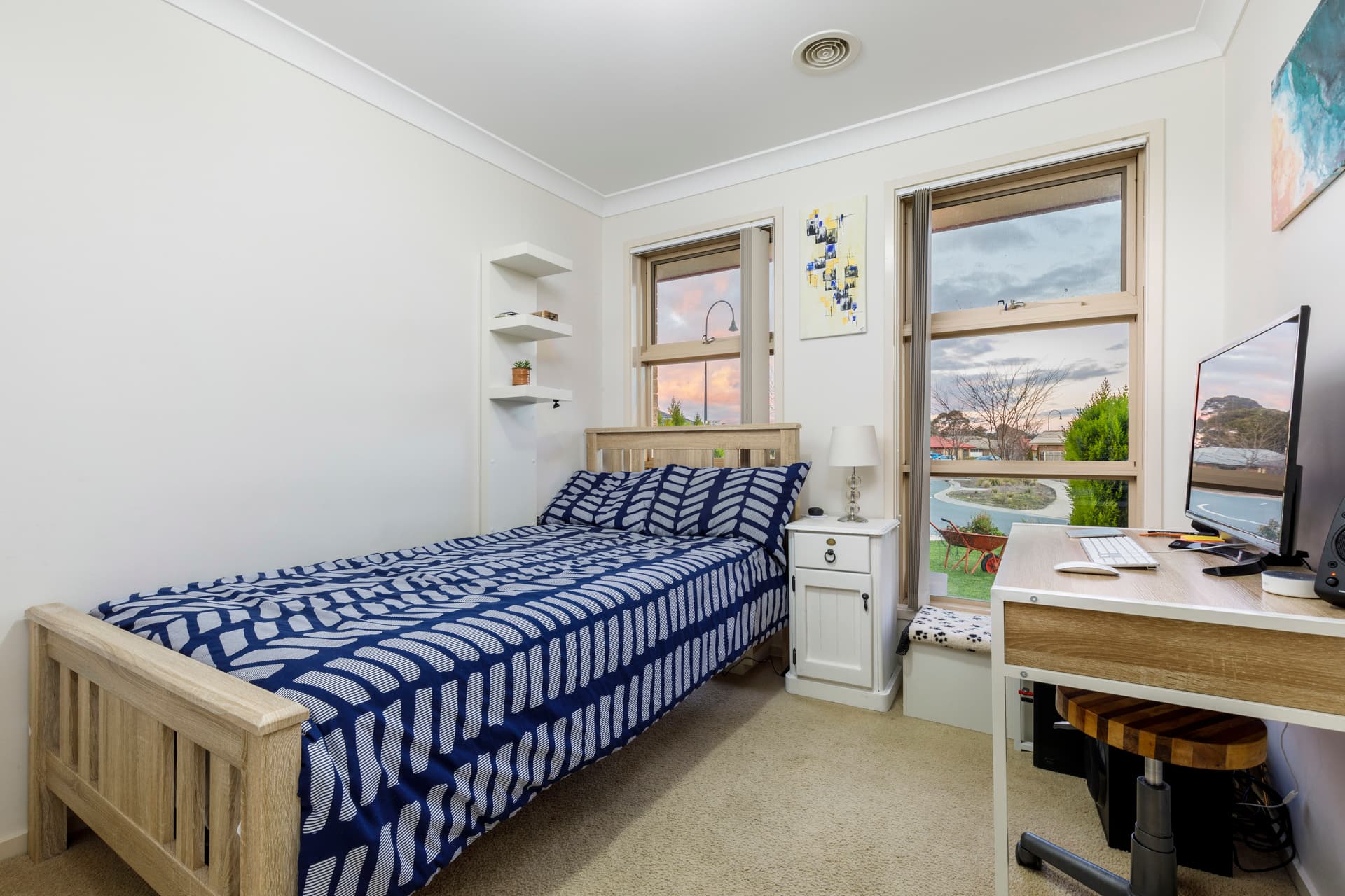 2 Rag Holmes Street, Macgregor ACT 2615, Macgregor - Thumbnail 2