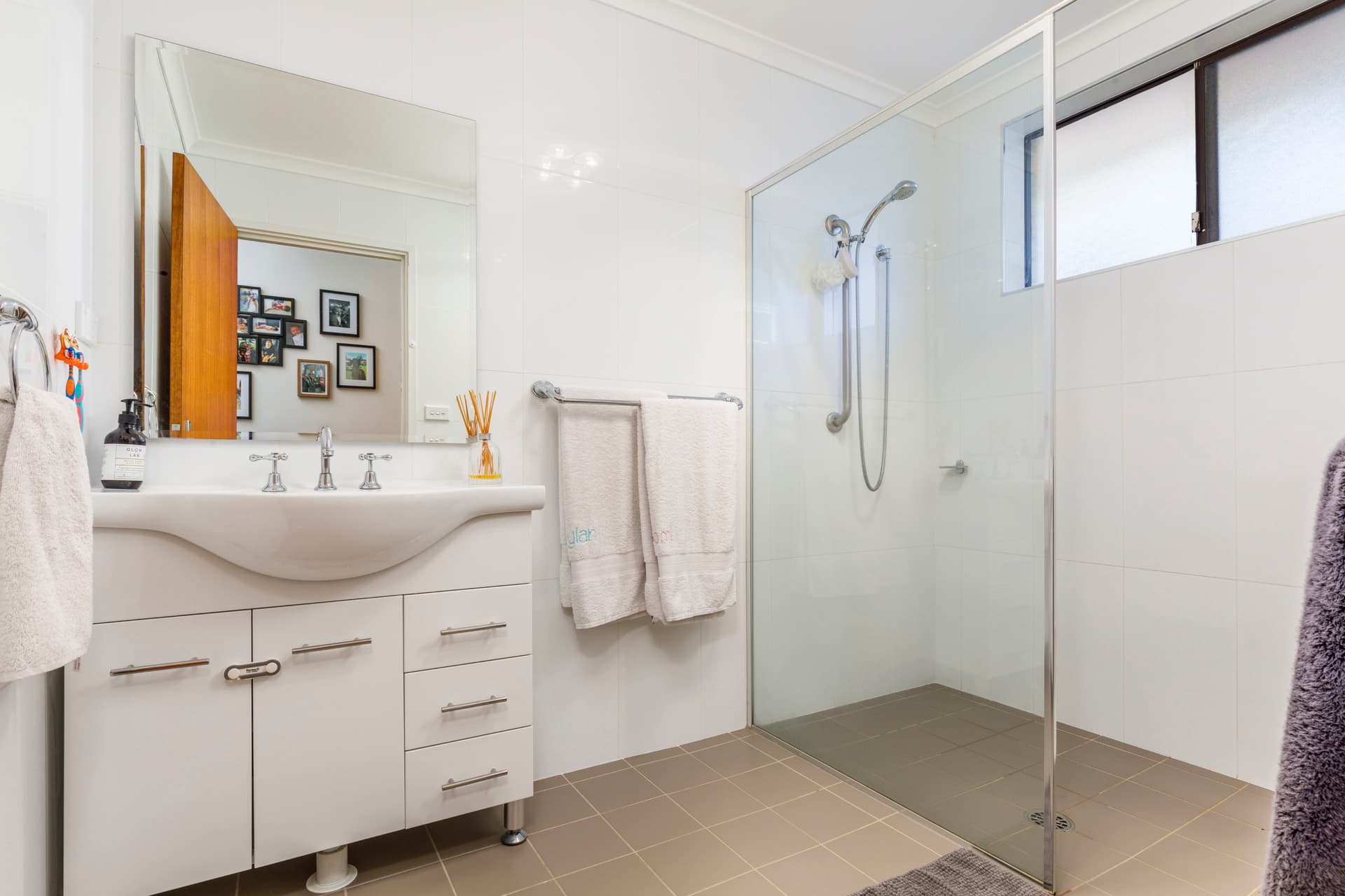9 McDougall Street, Charnwood ACT 2615, Charnwood - Thumbnail 4