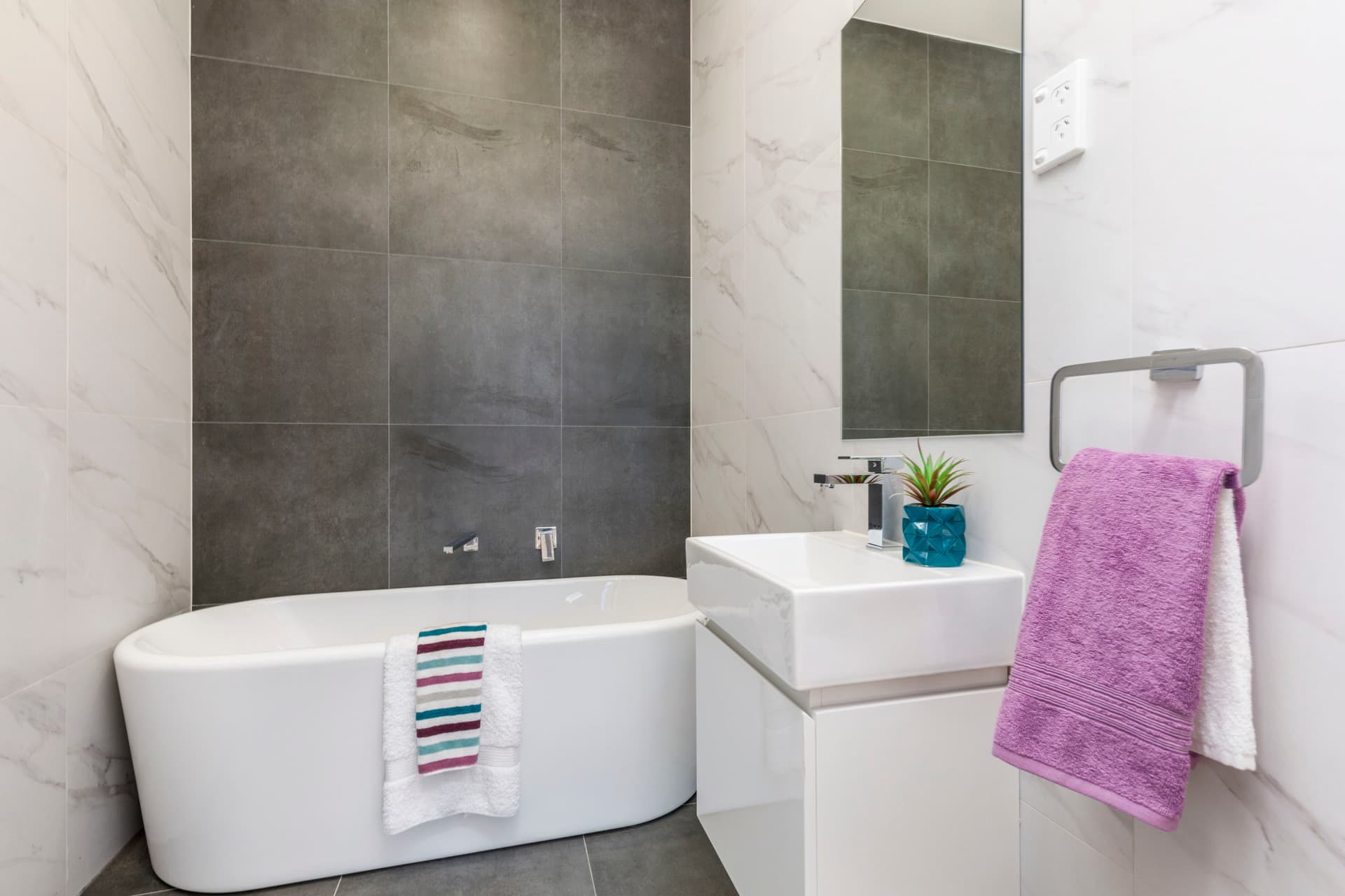 3/4 Endeavour Street, Red Hill ACT 2603, Red Hill - Thumbnail 2