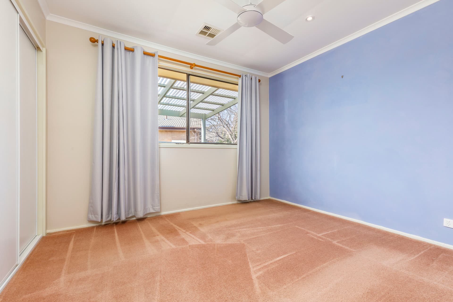2 Warby Place, Charnwood ACT 2615, Charnwood - Thumbnail 2
