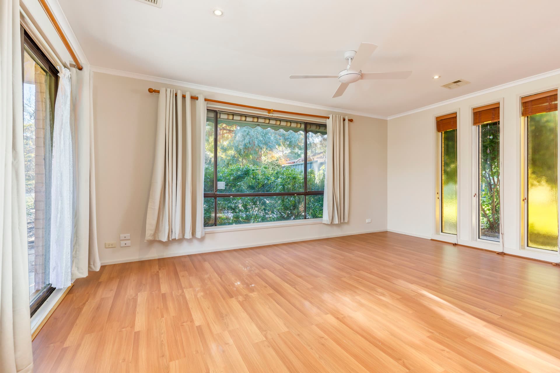 2 Warby Place, Charnwood ACT 2615, Charnwood - Image 1