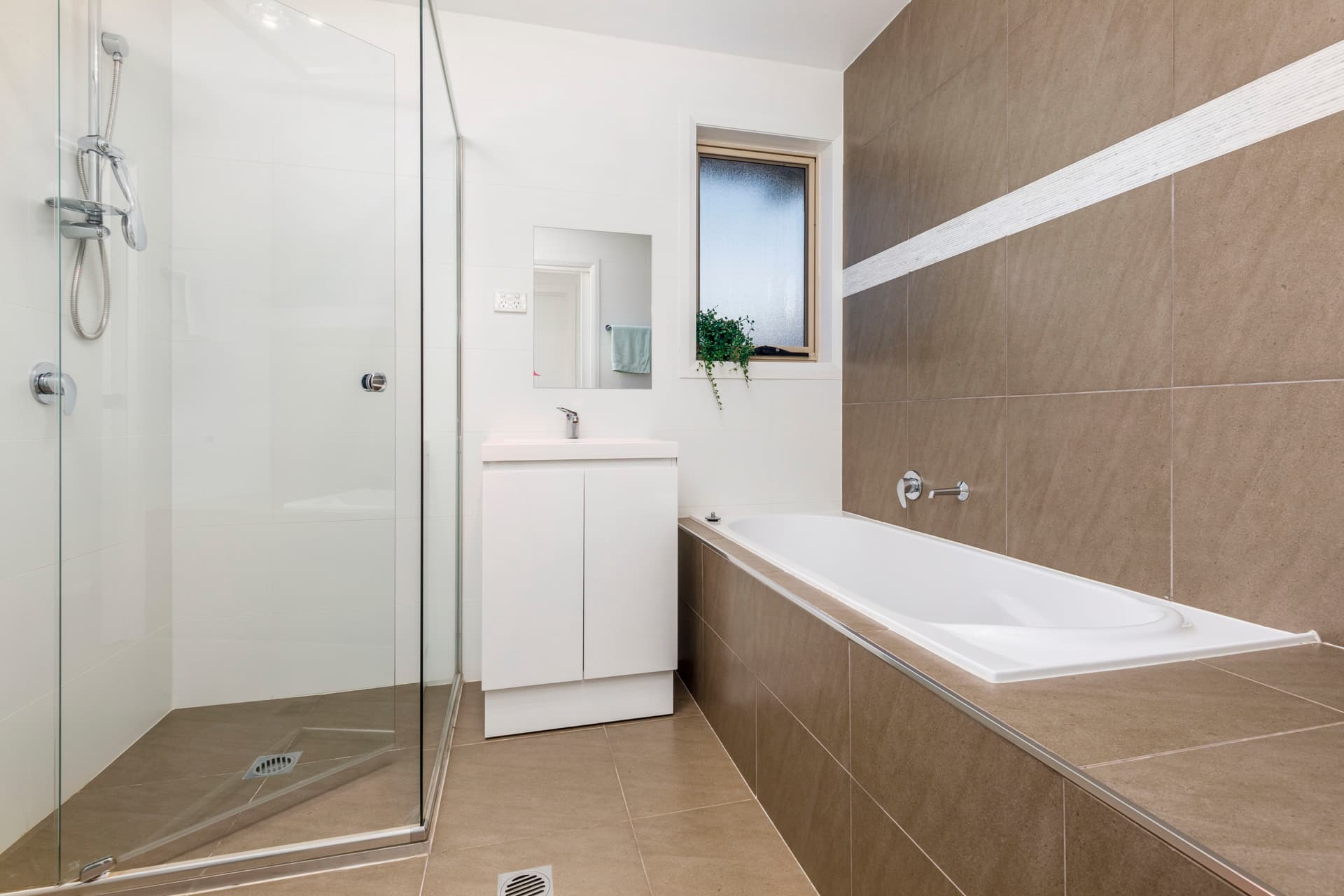 14 Wallabalooa Street, Ngunnawal ACT 2913, Ngunnawal - Thumbnail 5