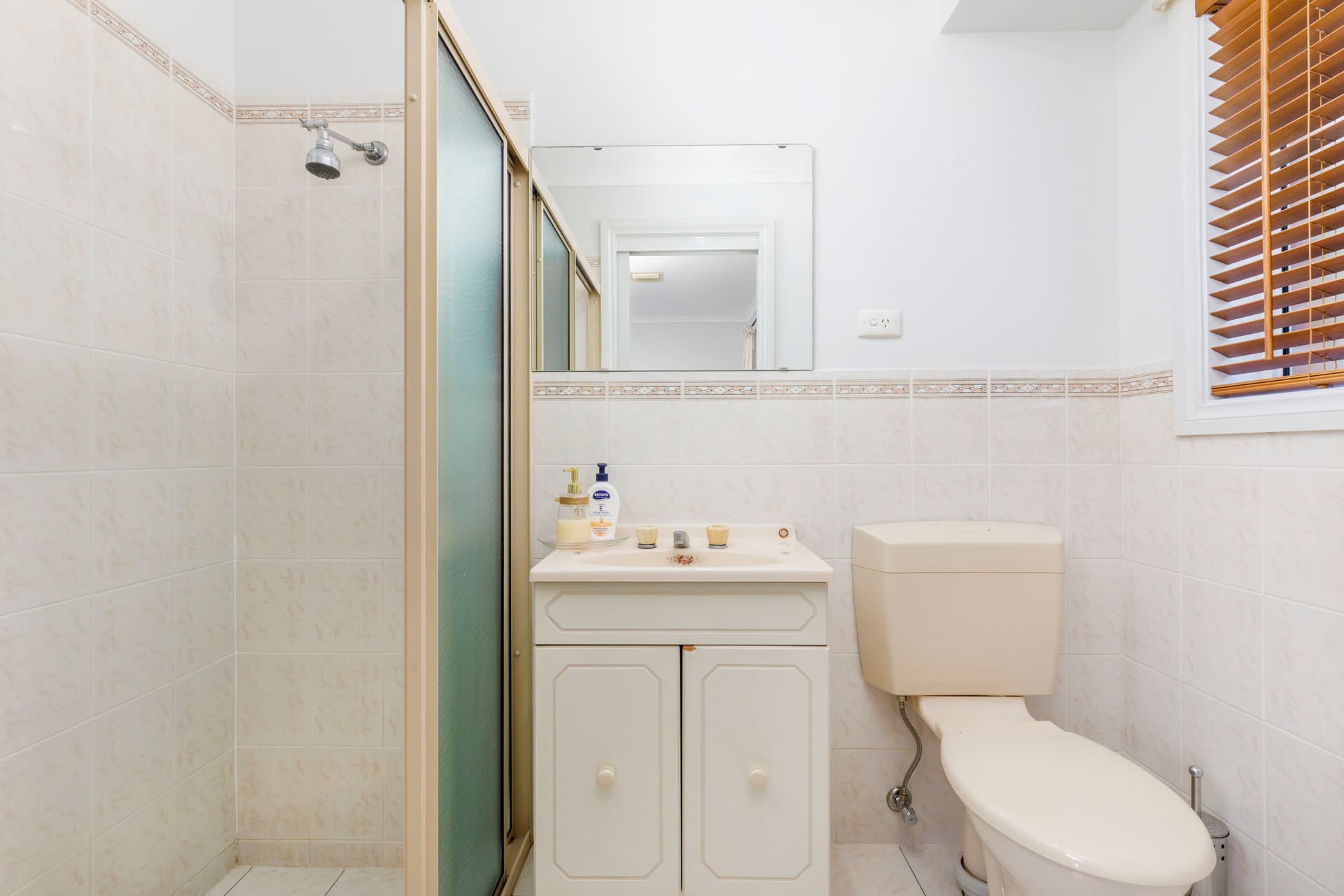 104 Knoke Avenue, Gordon ACT 2906, Gordon - Thumbnail 2