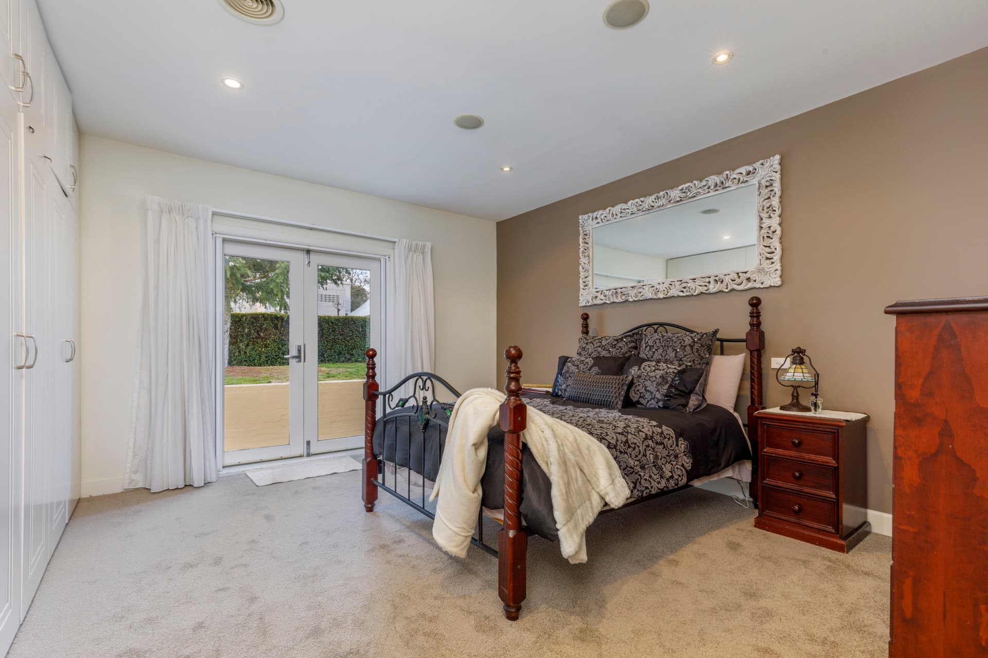 18 Hunter Street, Yarralumla ACT 2600, Yarralumla - Image 1