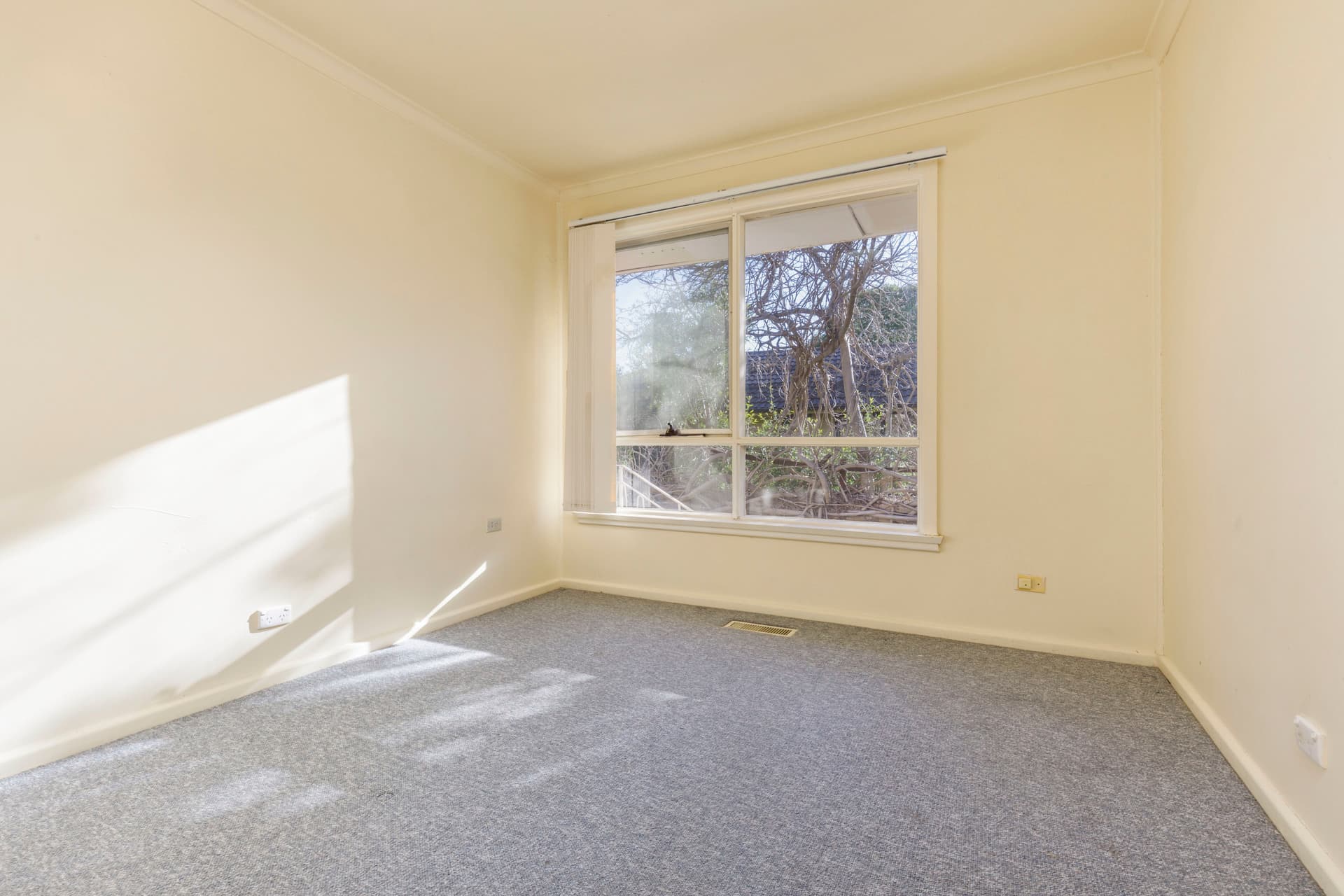 152 Strickland Crescent, Deakin ACT 2600, Deakin - Image 1