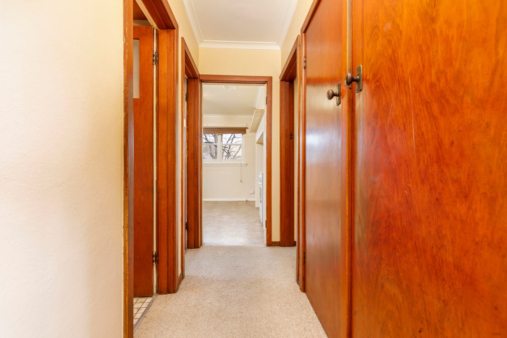 15 Broome Crescent, Yarralumla ACT 2600, Yarralumla - Thumbnail 2
