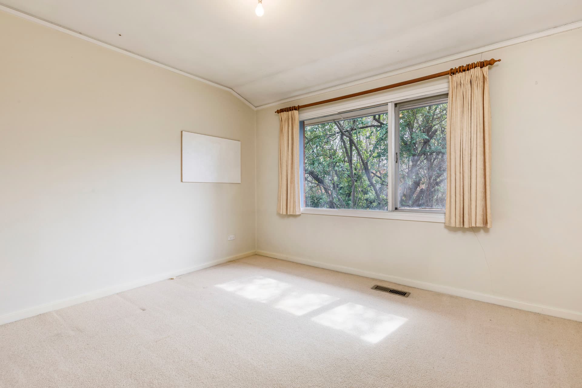 15 McGowan Street, Dickson ACT 2602, Dickson - Image 1