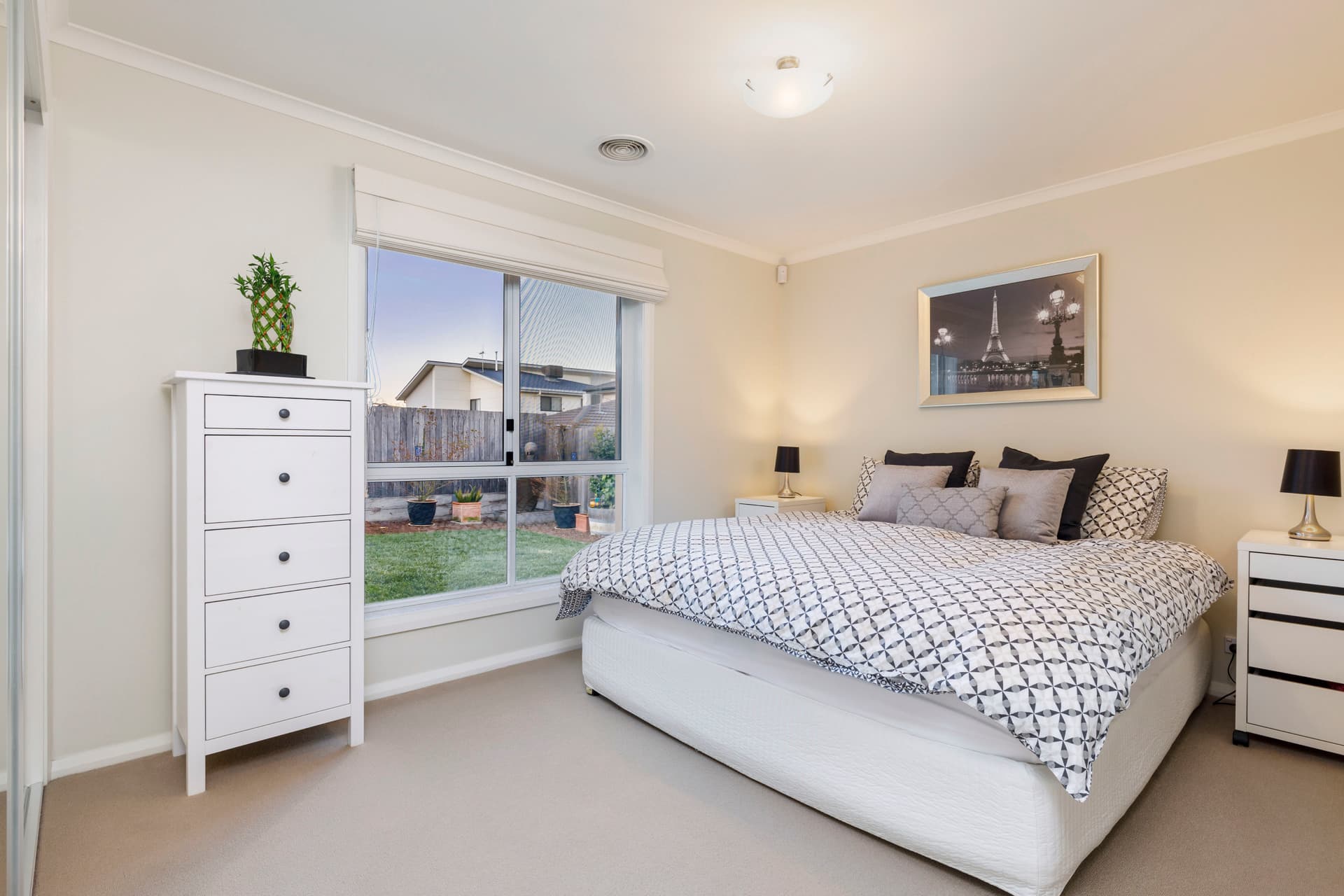 5 Shylie Rymill Street, Bonython ACT 2905, Bonython - Thumbnail 2