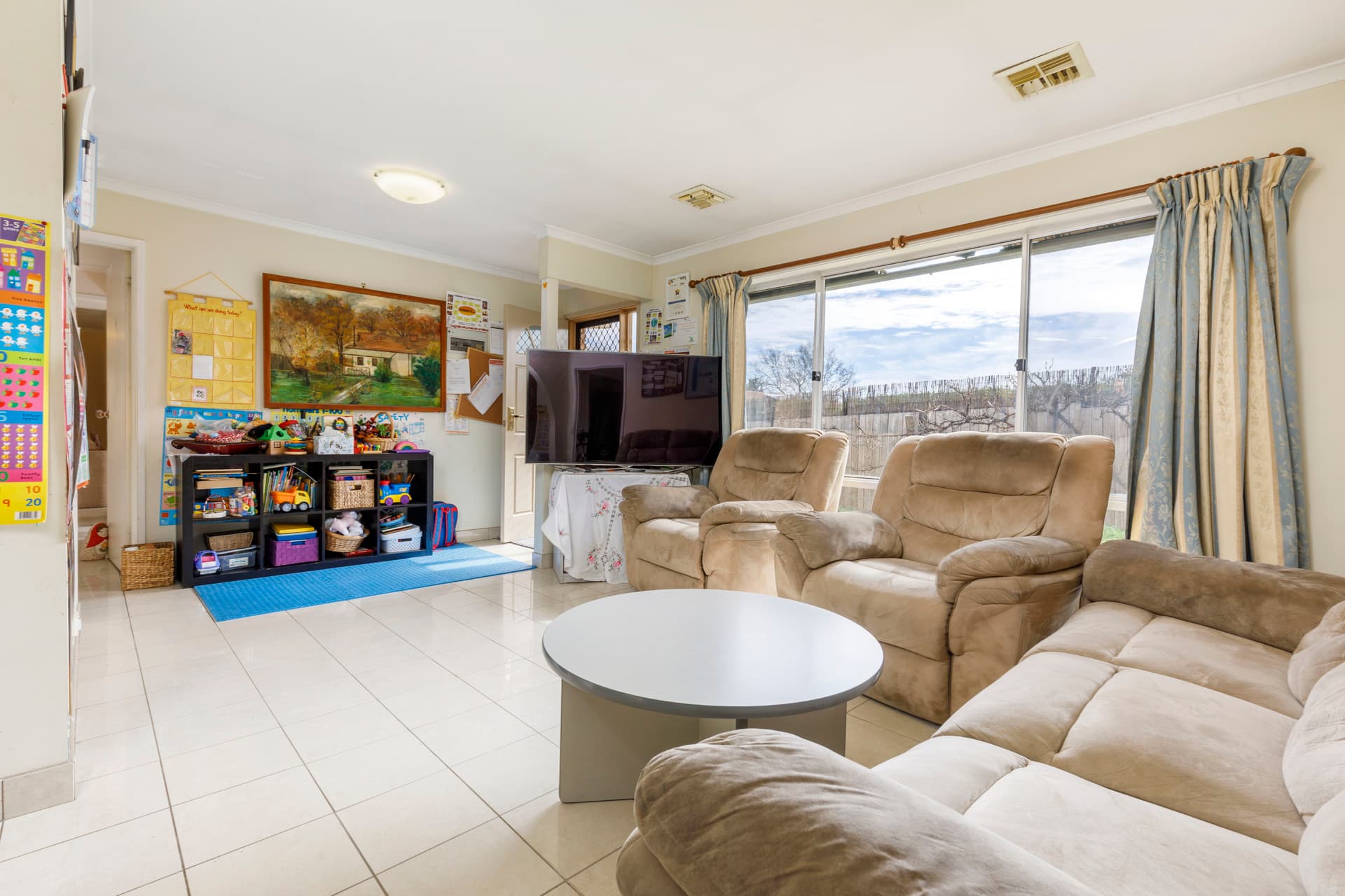 22 Flegg Crescent, Gordon ACT 2906, Gordon - Thumbnail 5