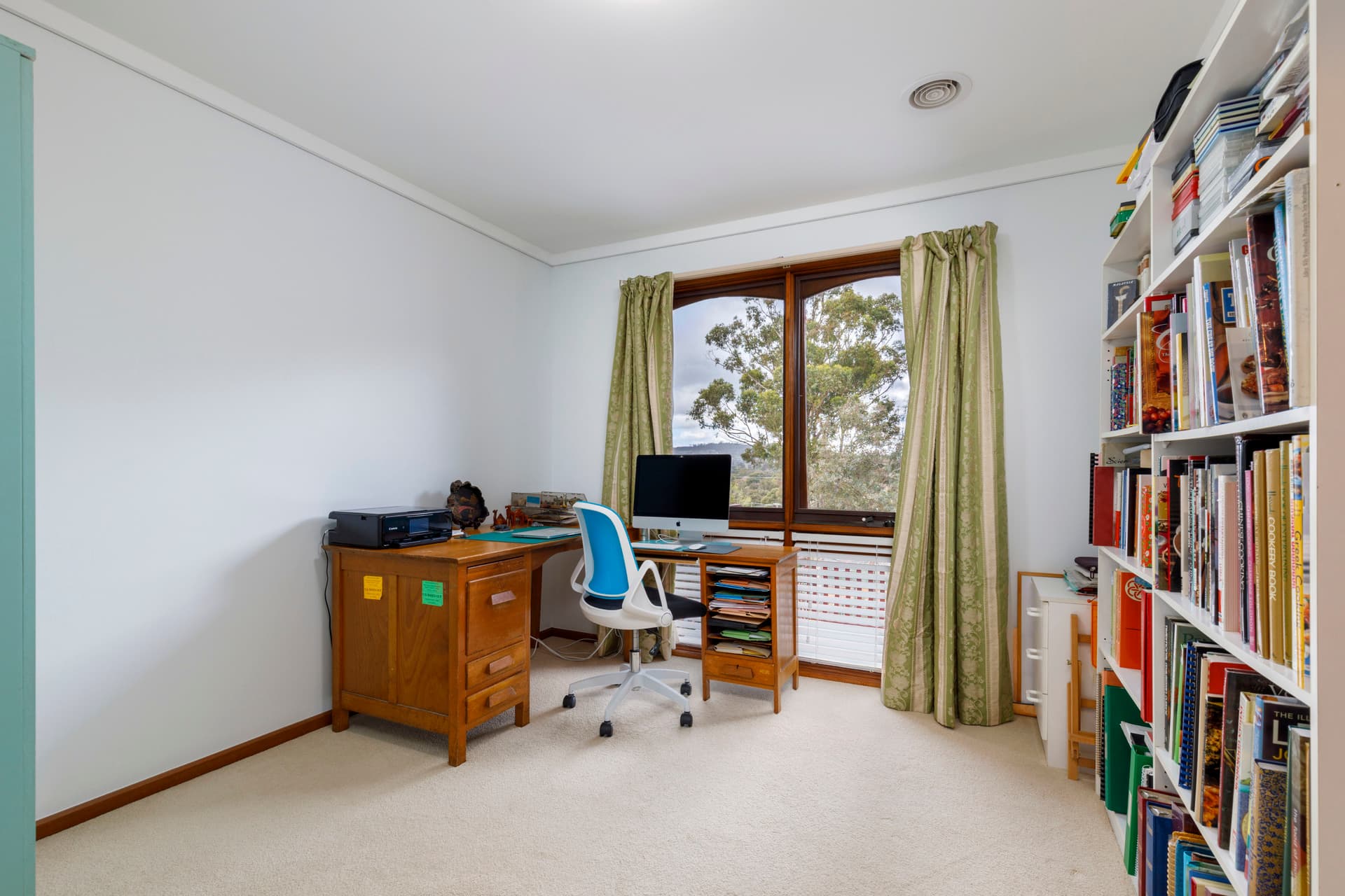 10 Bowden Crescent, Macgregor ACT 2615, Macgregor - Image 1