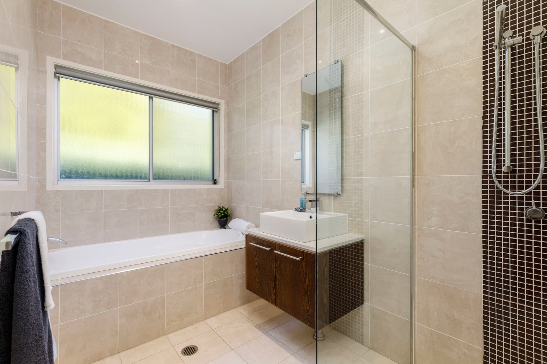 22 Gunn Street, Yarralumla ACT 2600, Yarralumla - Thumbnail 4