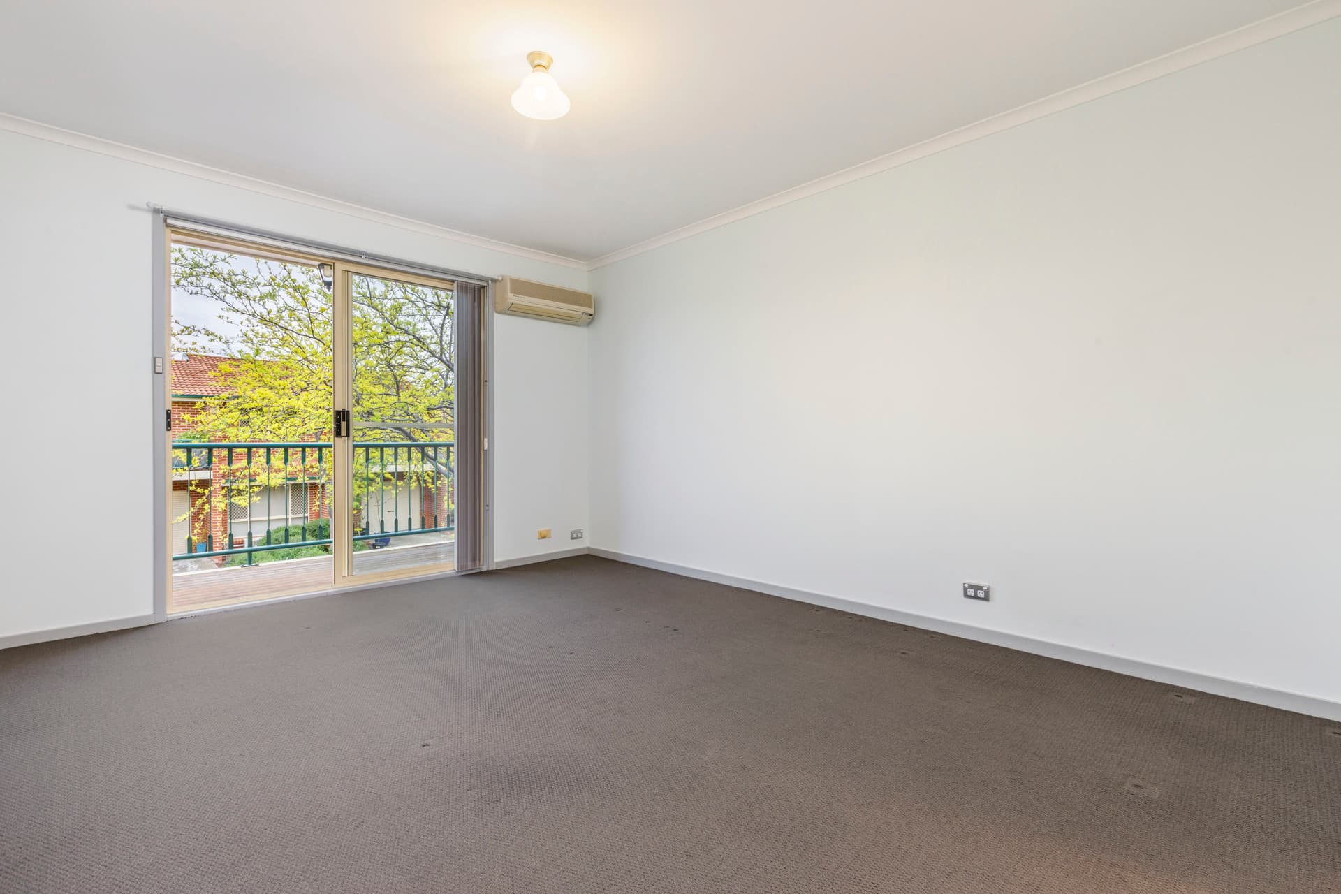 43/174 Clive Steele Avenue, Monash ACT 2904, Monash - Image 1