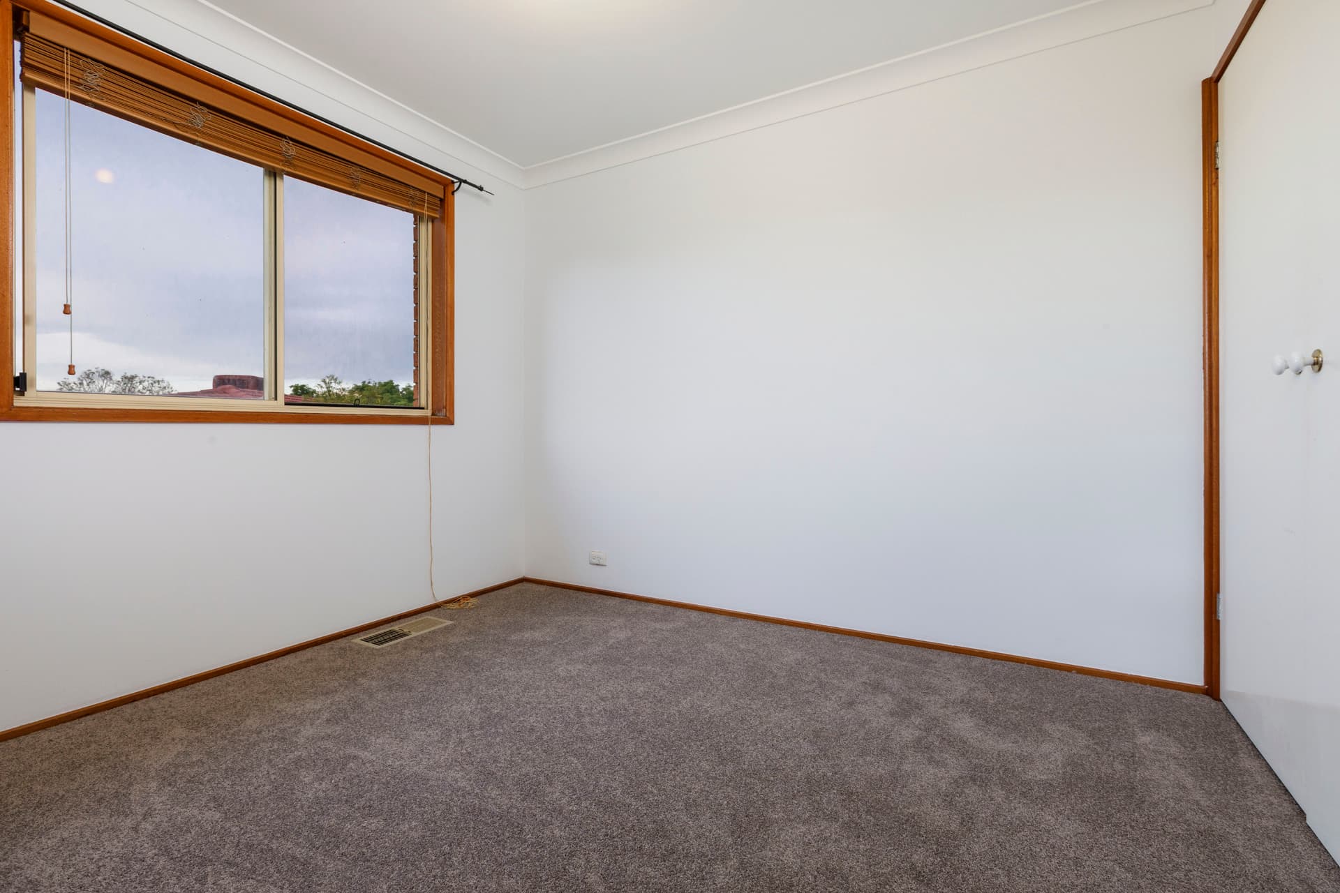 4 Schofield Place, Gordon ACT 2906, Gordon - Thumbnail 2