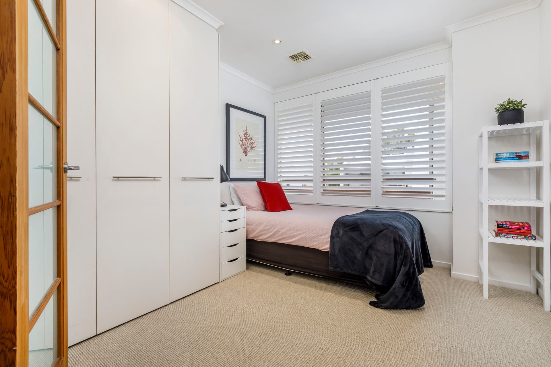 E5/2 Currie Crescent, Griffith ACT 2603, Griffith - Thumbnail 3