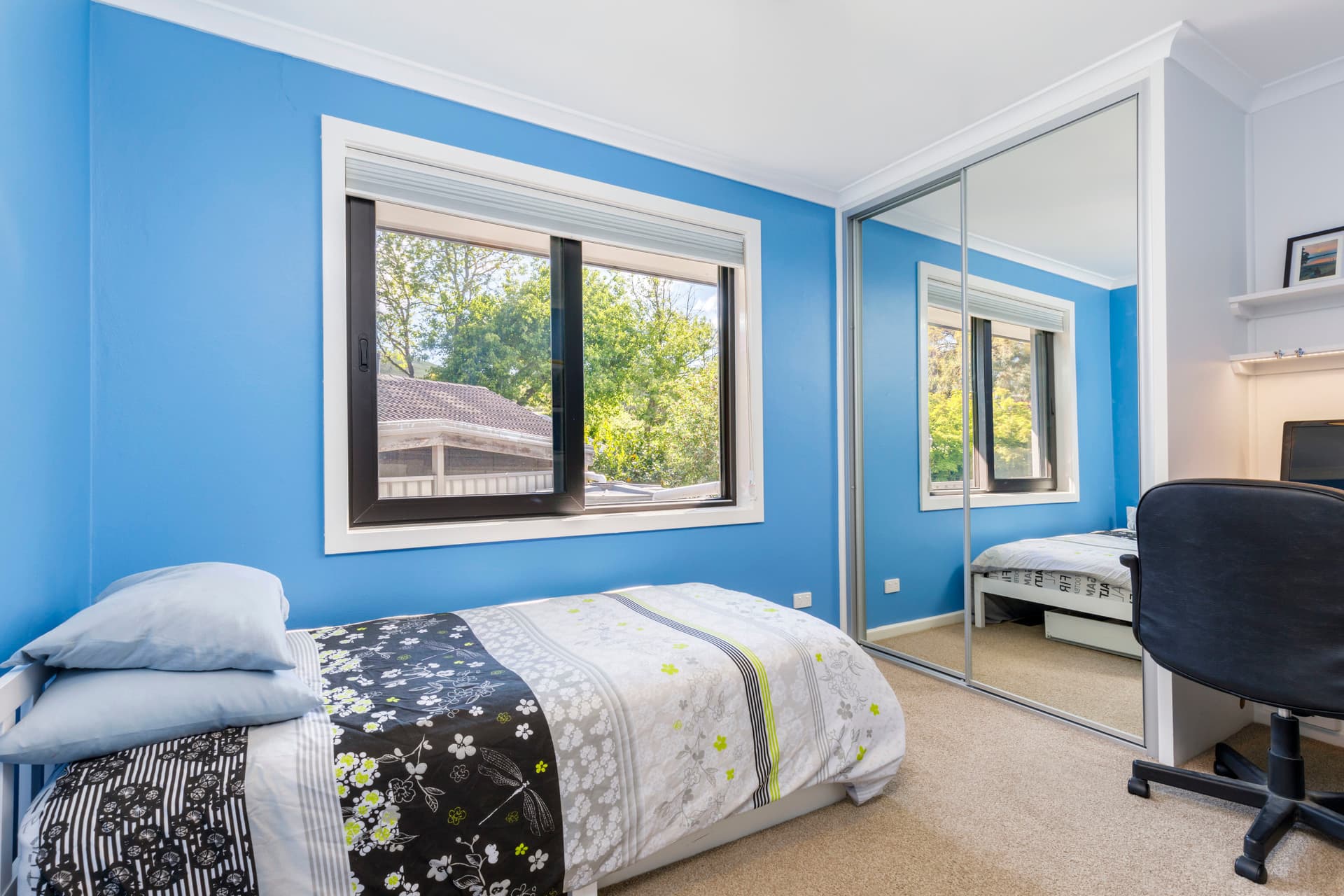 44 Mackellar Crescent, Cook ACT 2614, Cook - Thumbnail 2