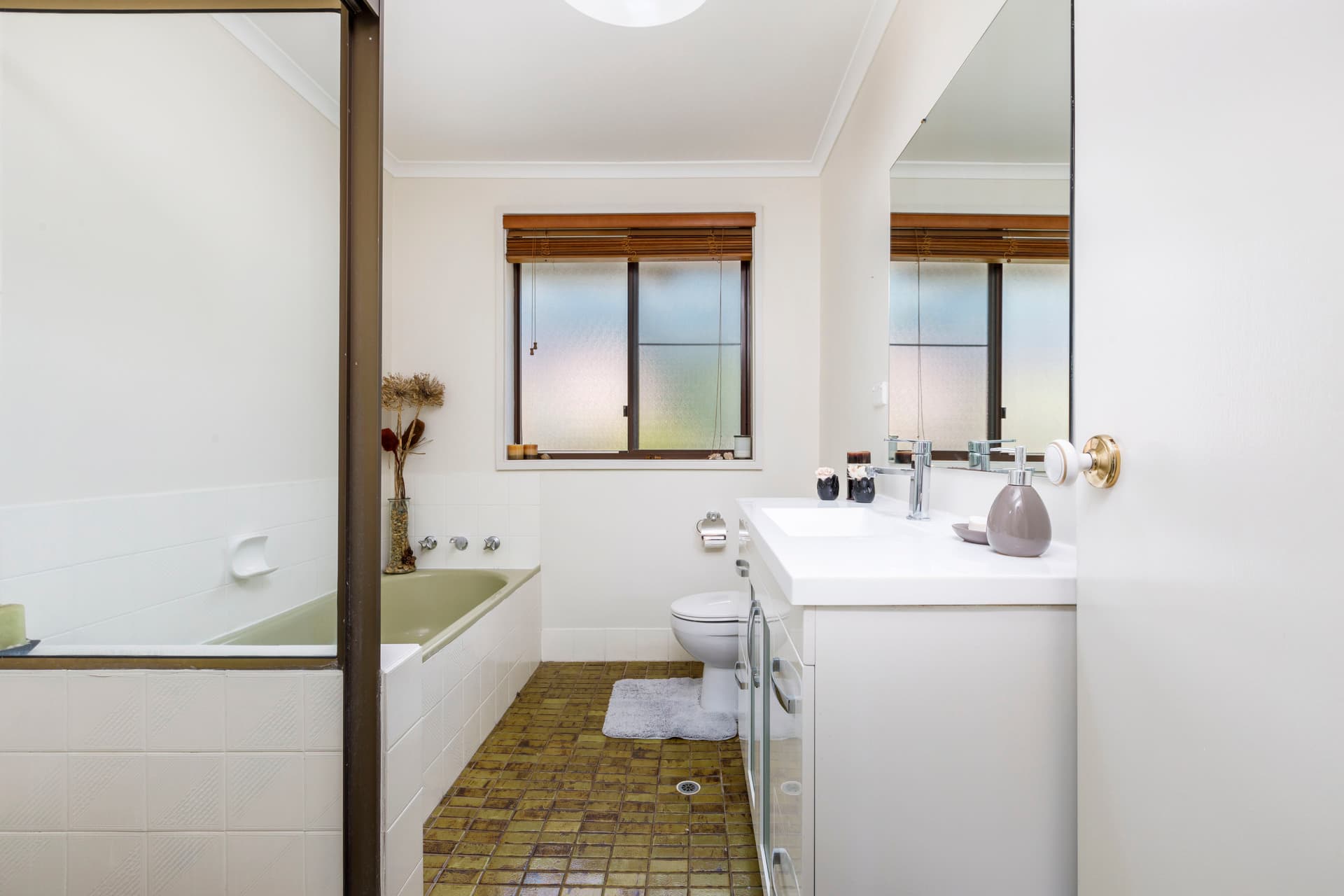 61 Guthridge Crescent, Wanniassa ACT 2903, Wanniassa - Thumbnail 4