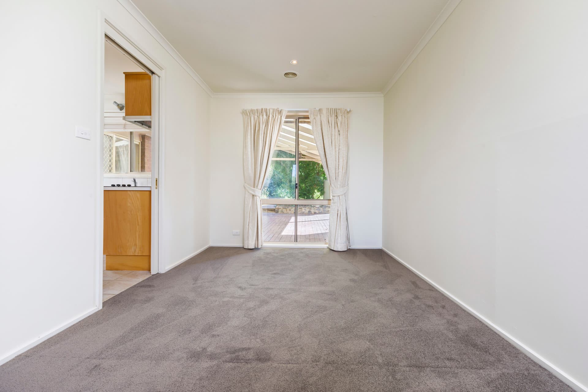 3 Lacey Place, Kambah ACT 2902, Kambah - Thumbnail 3