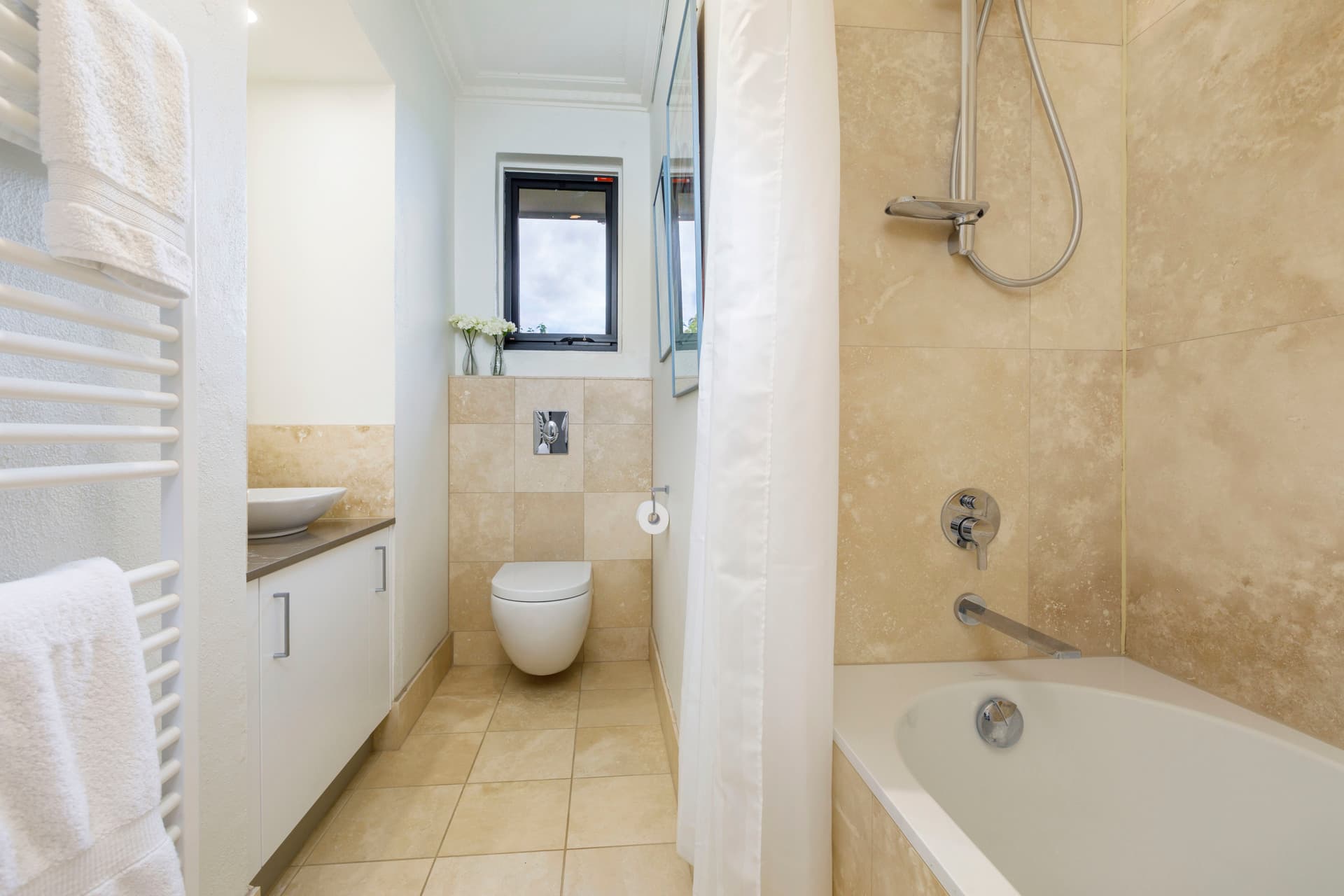 93 Strickland Crescent, Deakin ACT 2600, Deakin - Thumbnail 2