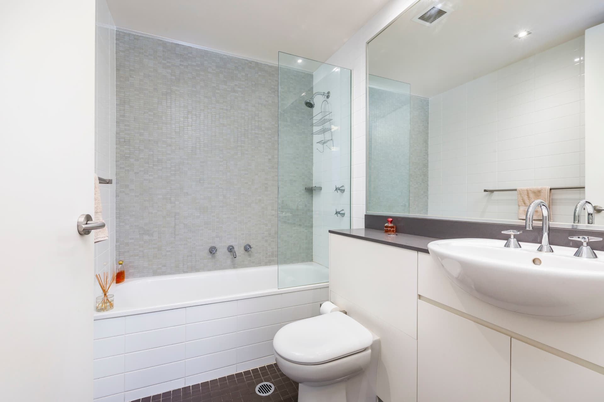57/65 Giles Street, Kingston ACT 2604, Kingston - Thumbnail 6