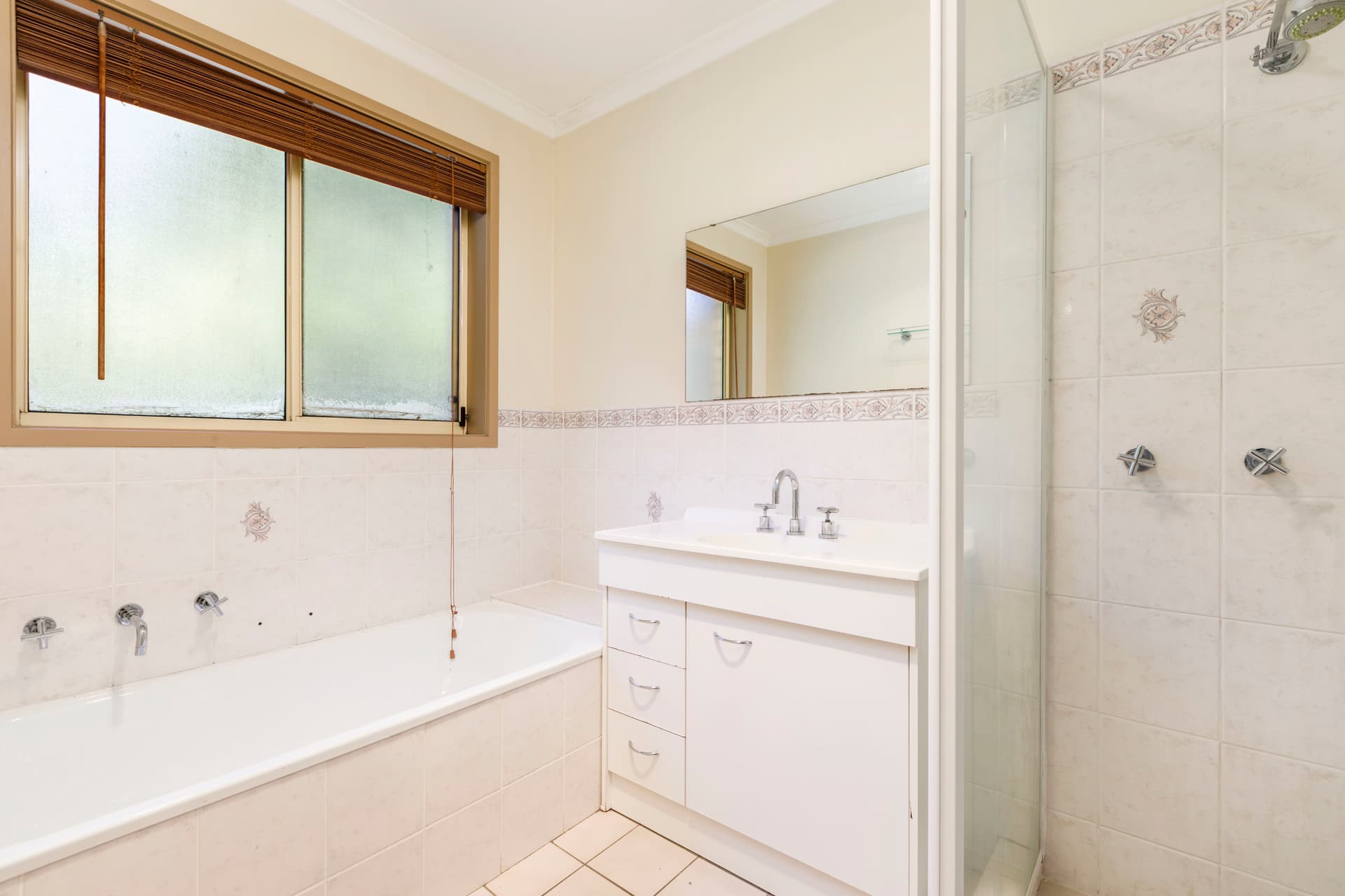 12 Loban Court, Ngunnawal ACT 2913, Ngunnawal - Thumbnail 2