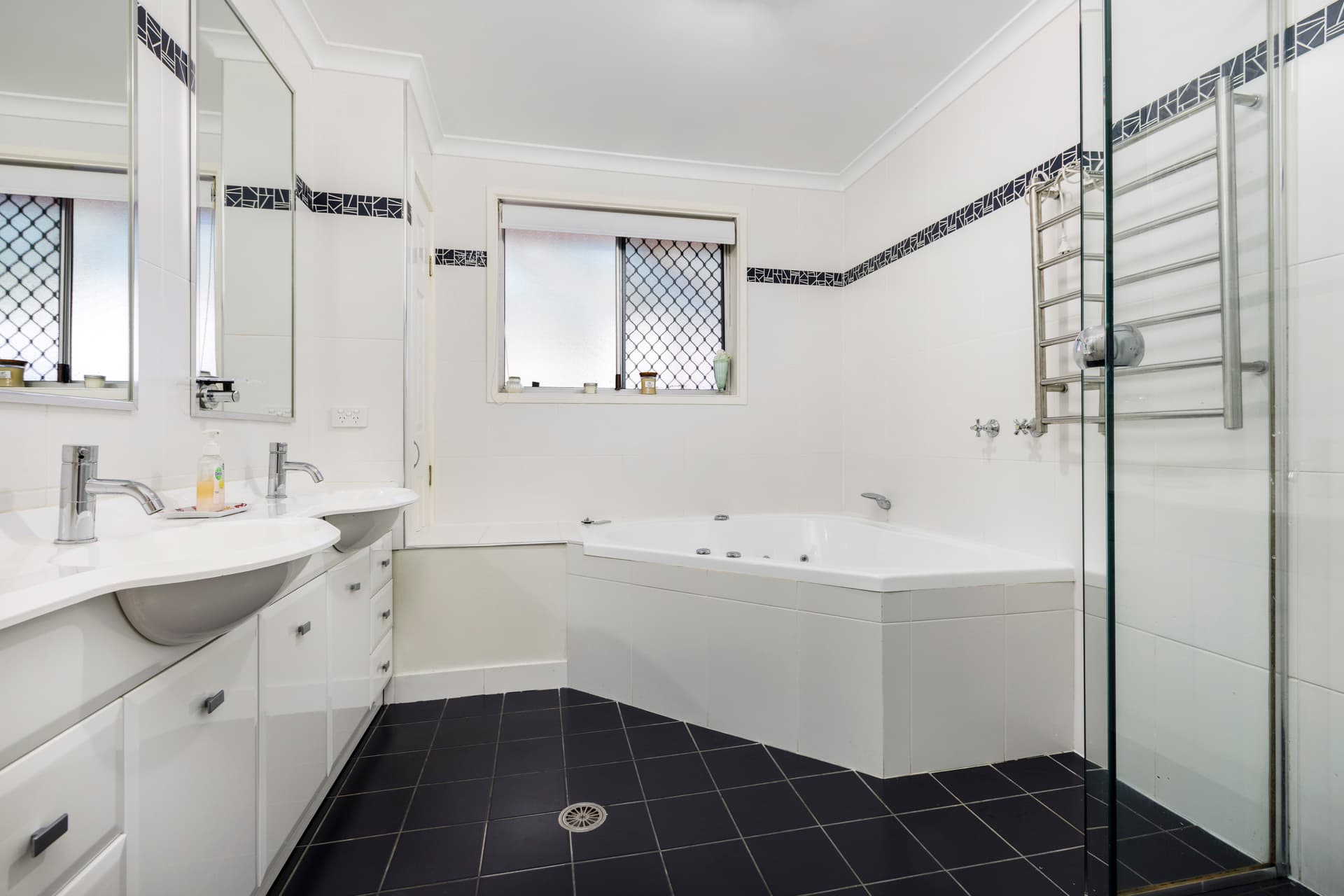 124 Sturdee Crescent, Monash ACT 2904, Monash - Thumbnail 5