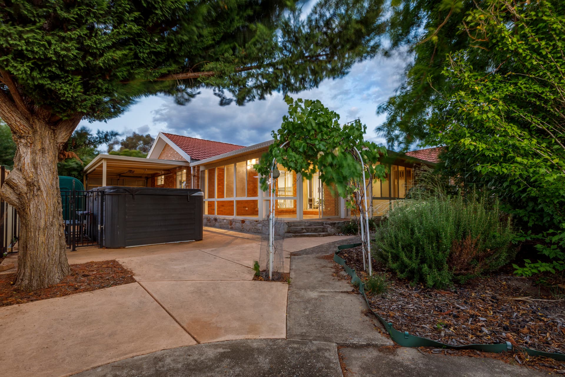 9 Jerome Place, Gordon ACT 2906, Gordon - Thumbnail 8