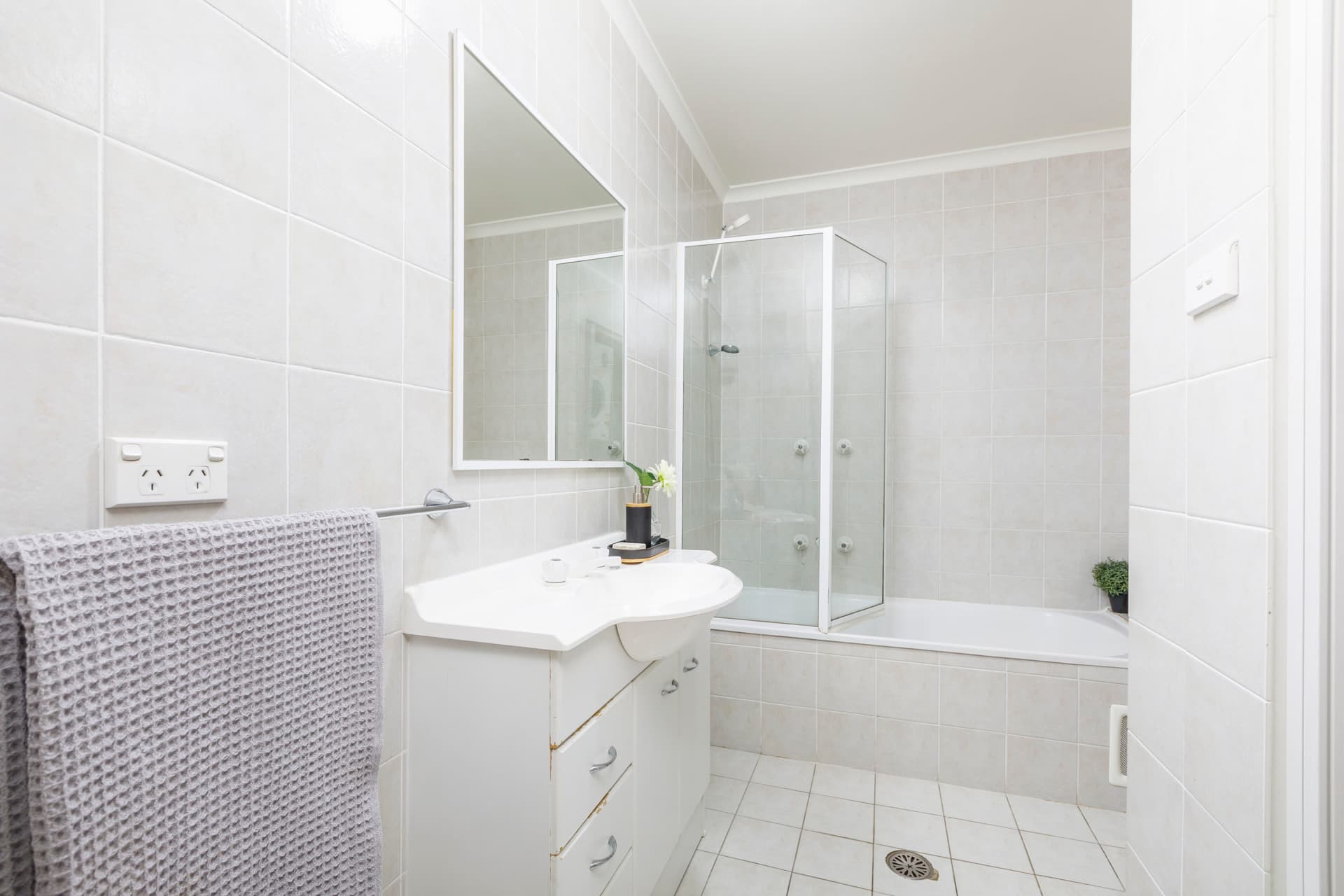 114/20 Federal Highway, Watson ACT 2602, Watson - Thumbnail 3