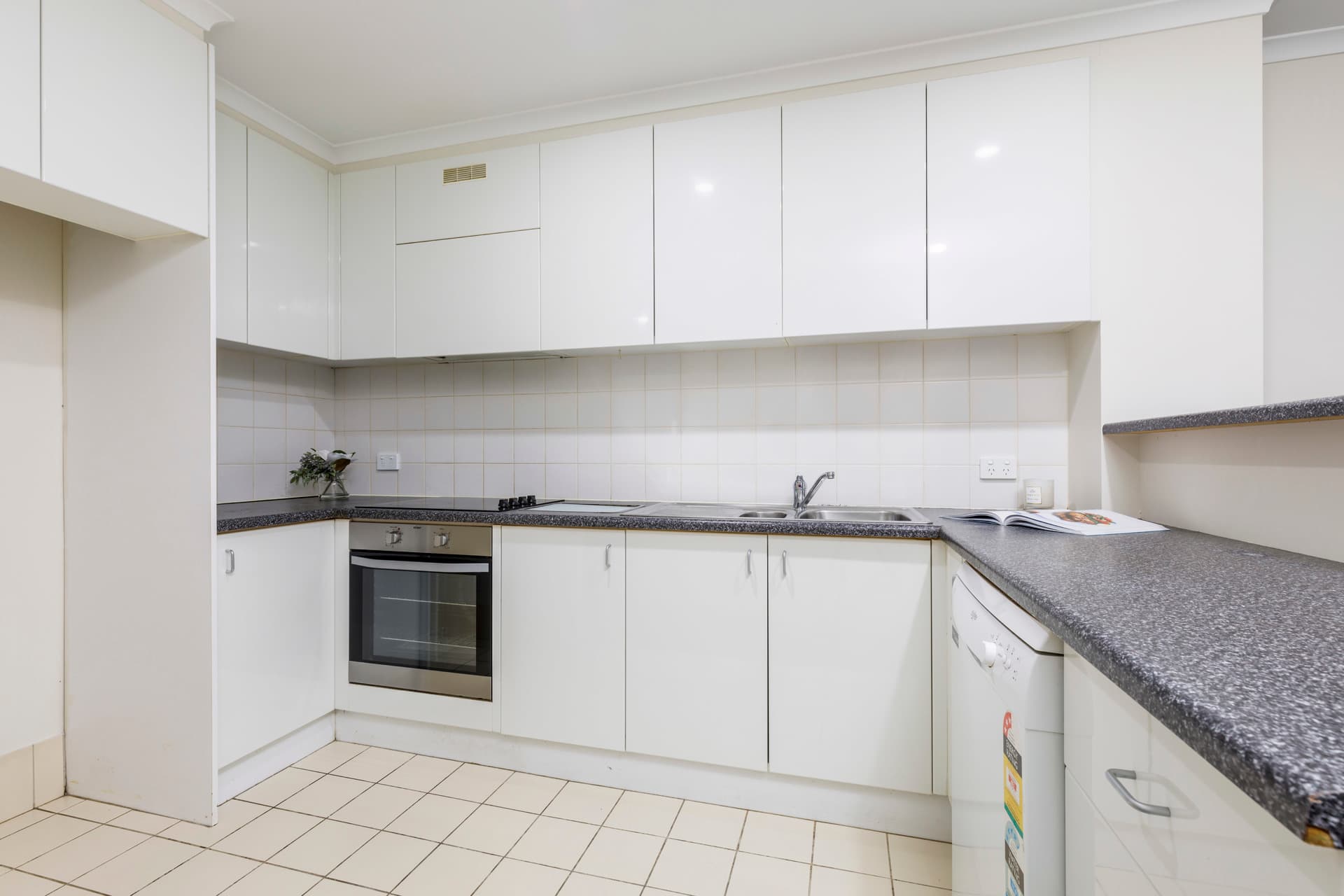114/74 Northbourne Avenue, Braddon ACT 2612, Braddon - Image 1