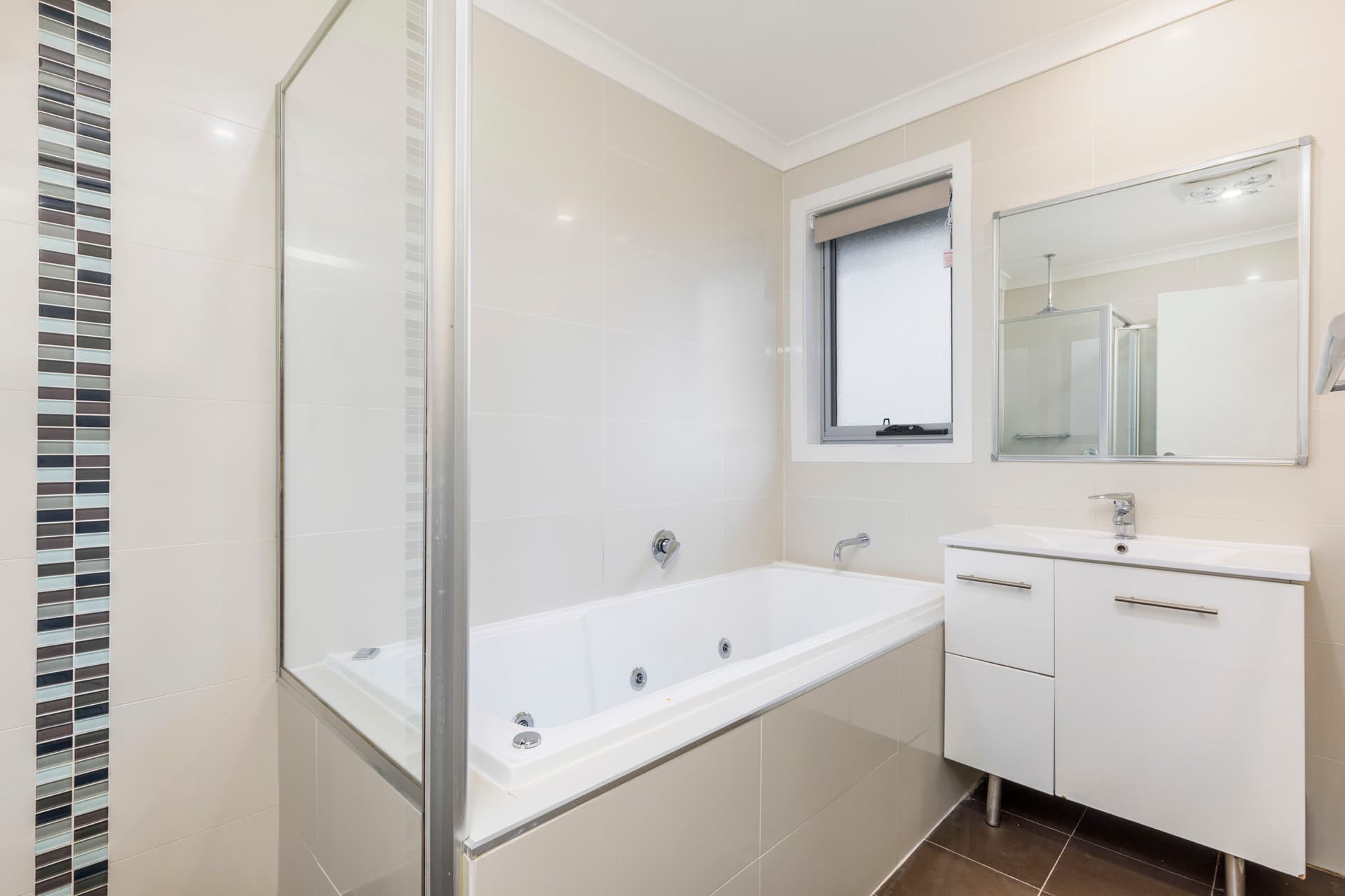 1 Hazelgrove Street, Harrison ACT 2914, Harrison - Thumbnail 7