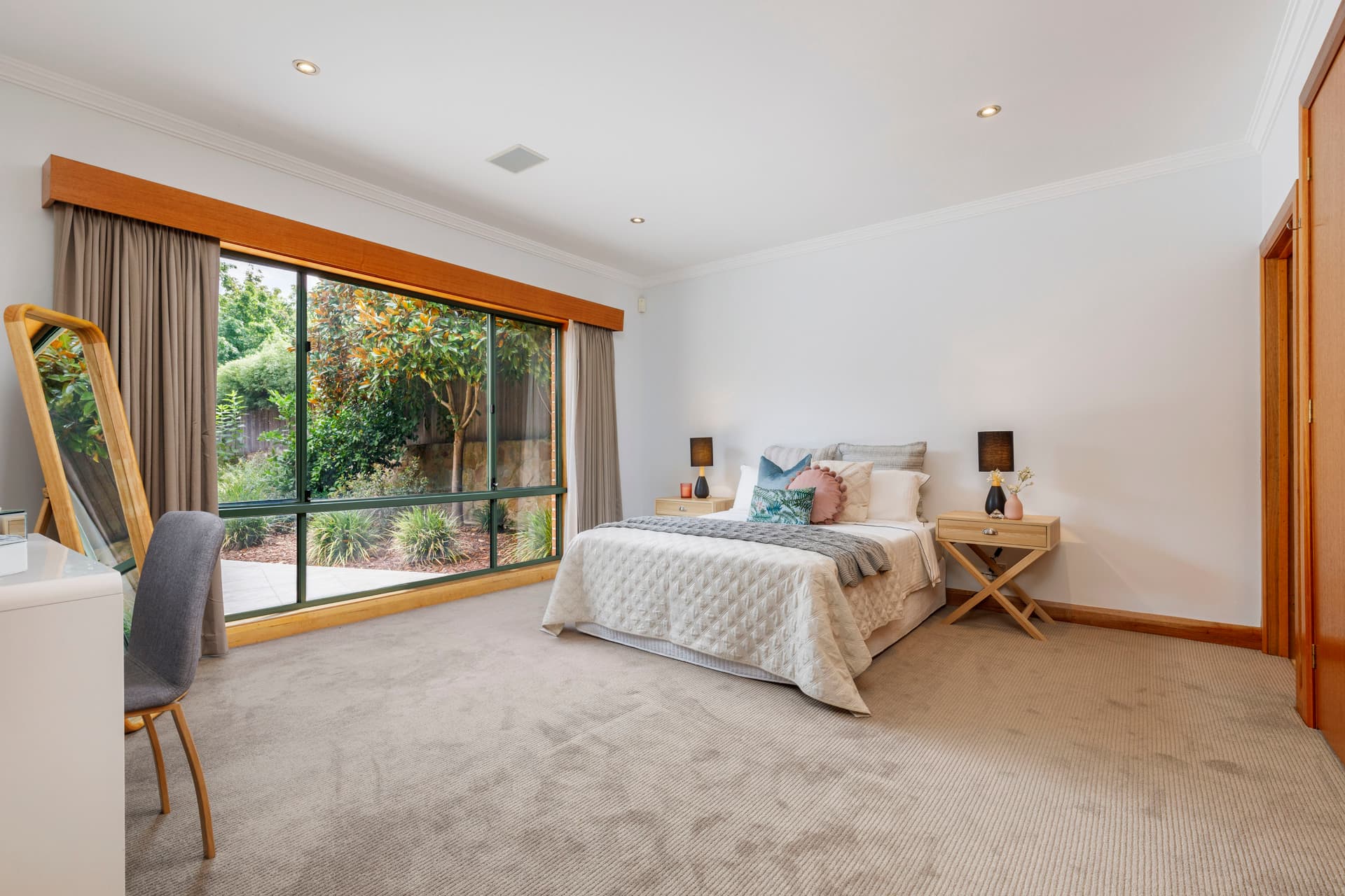 10 Hendry Close, Nicholls ACT 2913, Nicholls - Thumbnail 2