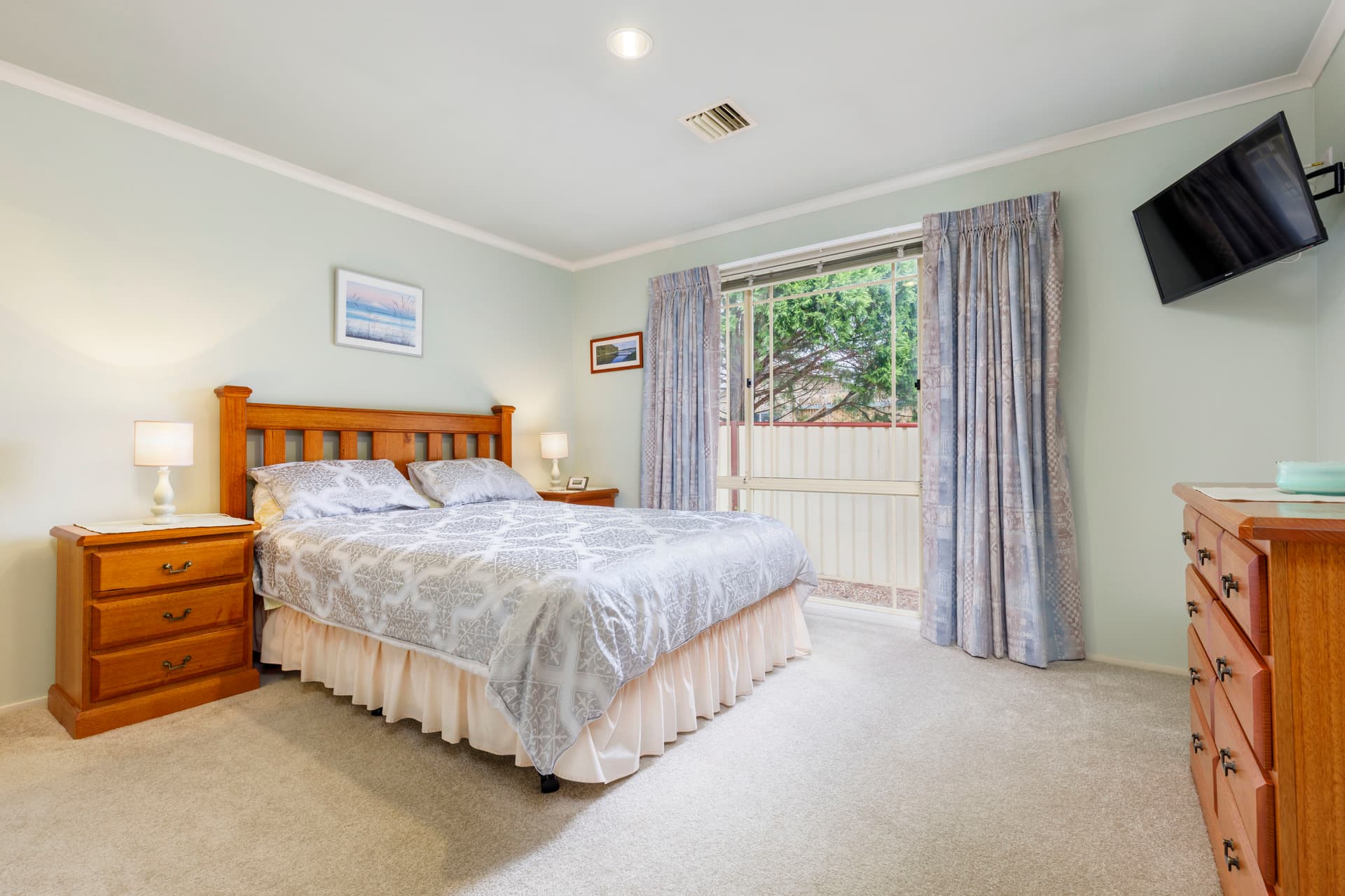 2/14 Starritt Place, Macarthur ACT 2904, Macarthur - Image 1