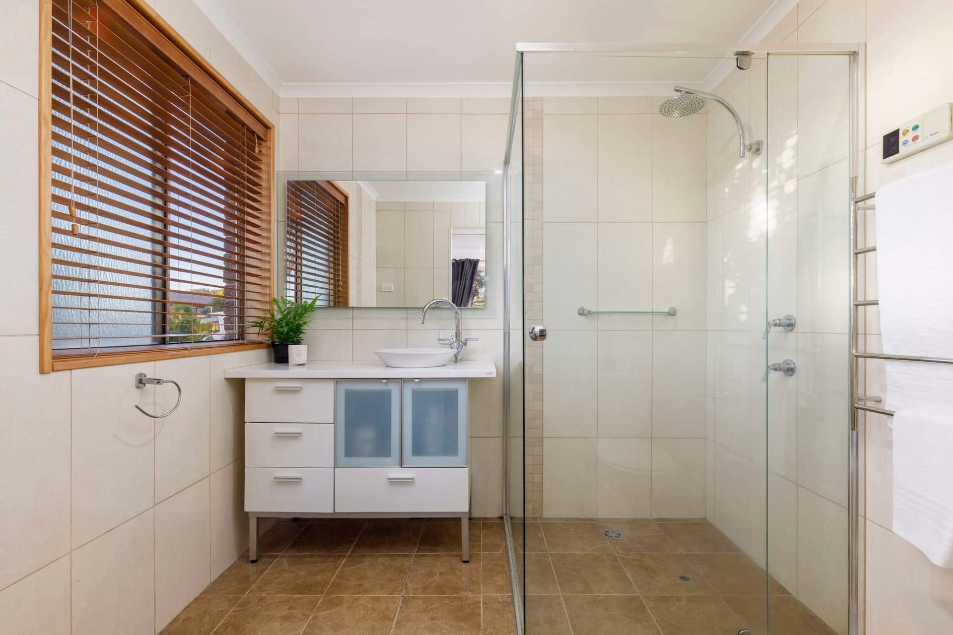 1 Starritt Place, Macarthur ACT 2904, Macarthur - Thumbnail 3