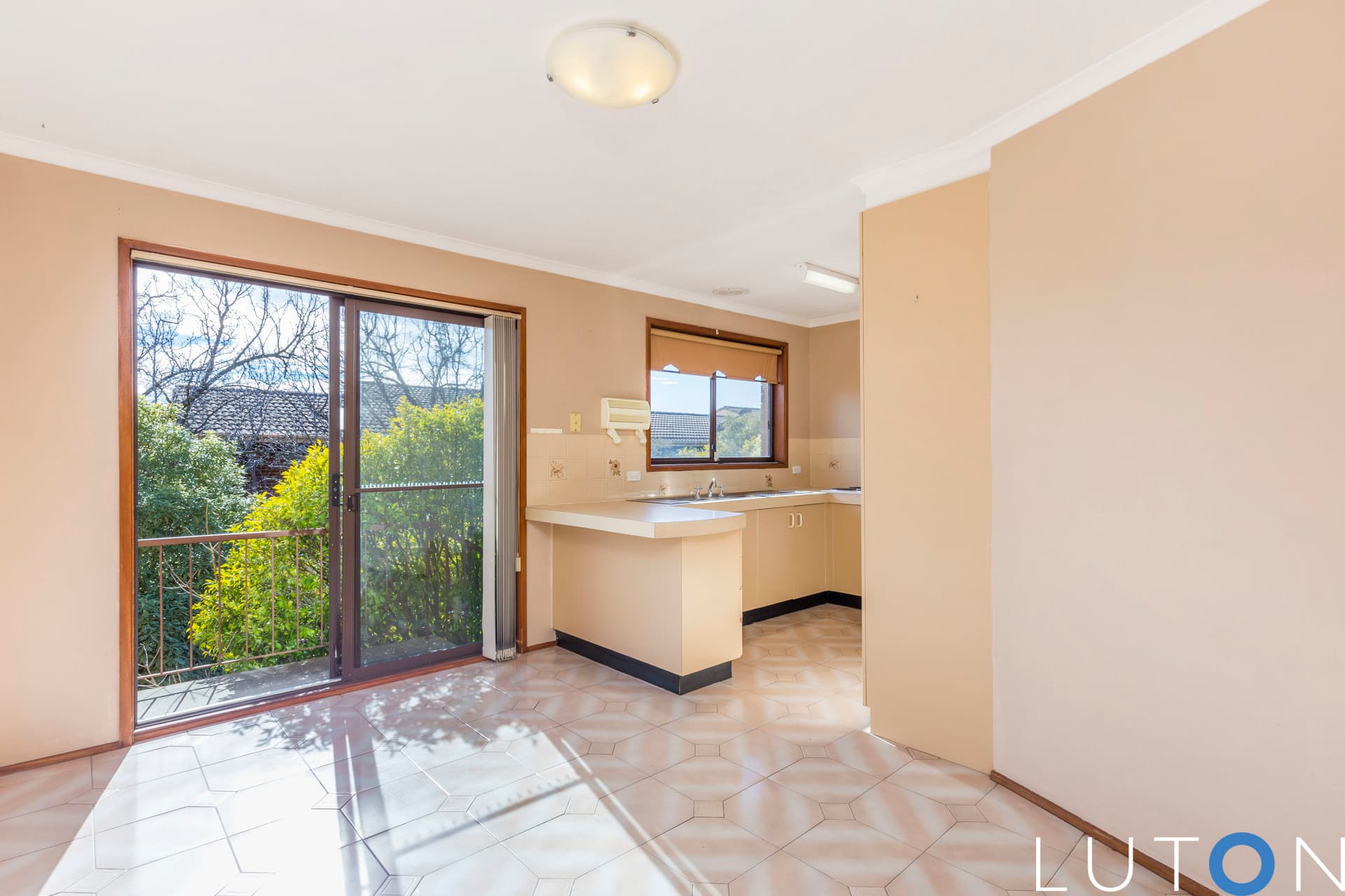 49 Hallen Close, Phillip ACT 2606, Phillip - Thumbnail 5