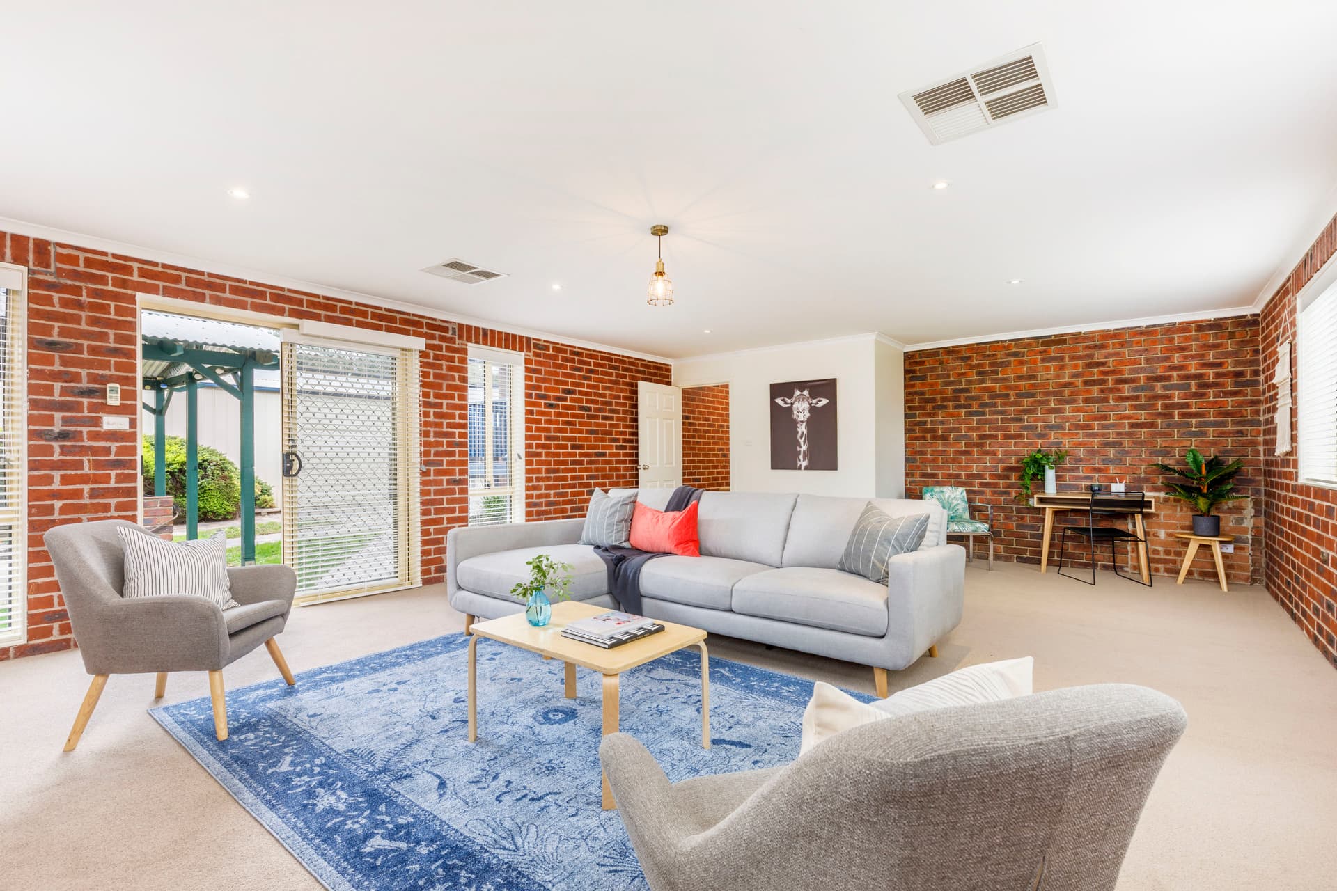 8 Loftus Street, Hall ACT 2618, Hall - Thumbnail 2