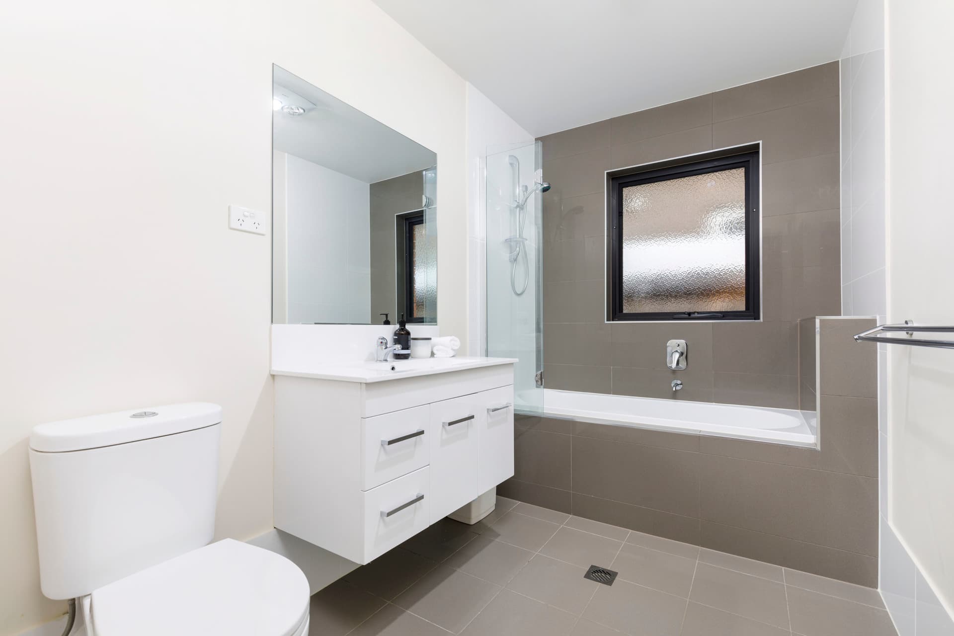 28 John Crawford Crescent, Casey ACT 2913, Casey - Thumbnail 2