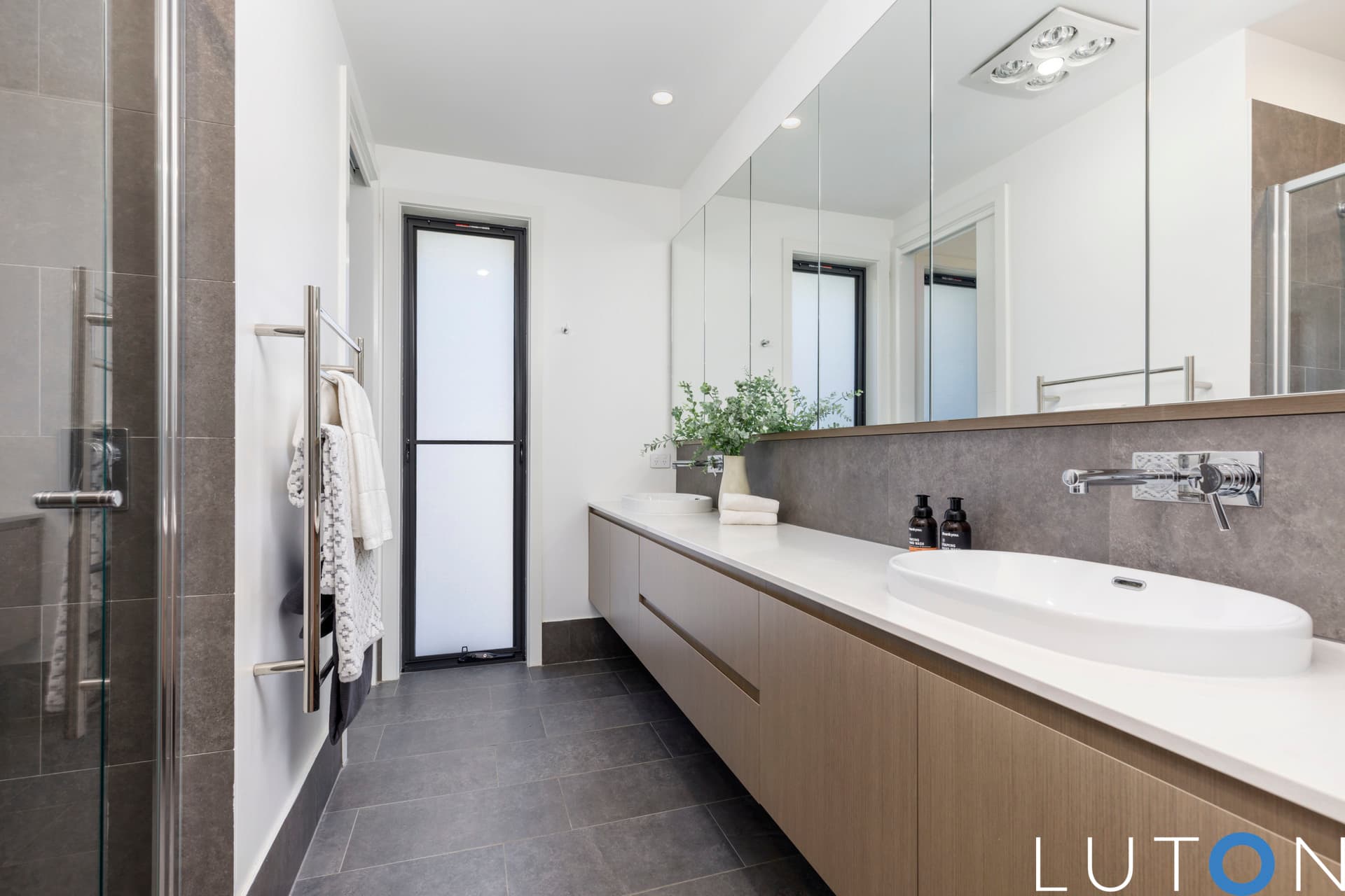 4 Finniss Crescent, Narrabundah ACT 2604, Narrabundah - Image 1