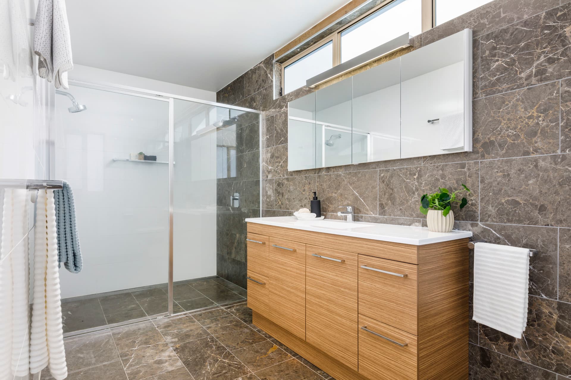 12 Kevin Curtis Crescent, Casey ACT 2913, Casey - Thumbnail 2
